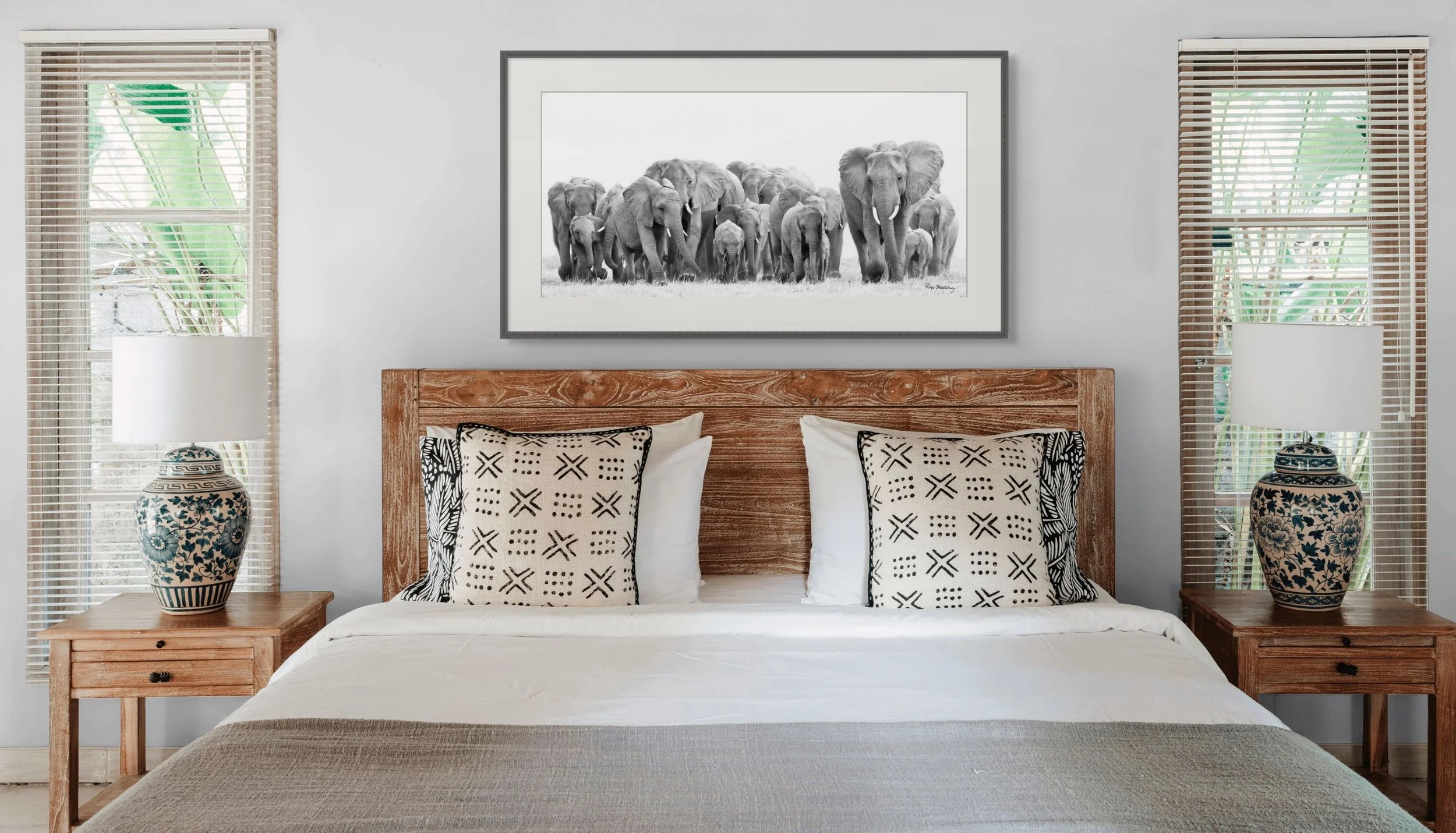 gonarezhou herd towards-custom.jpg