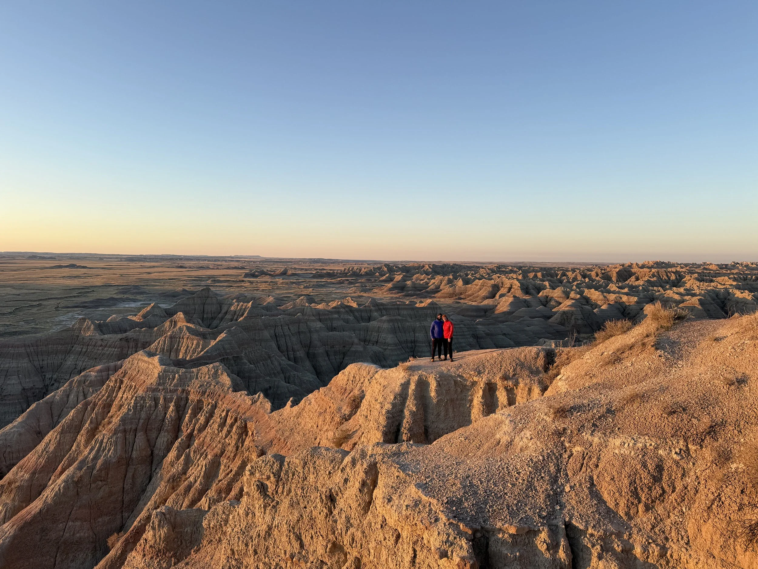 SouthDakotaRoadtrip-BigBadlandsOverlook-Sunrise-7.jpeg