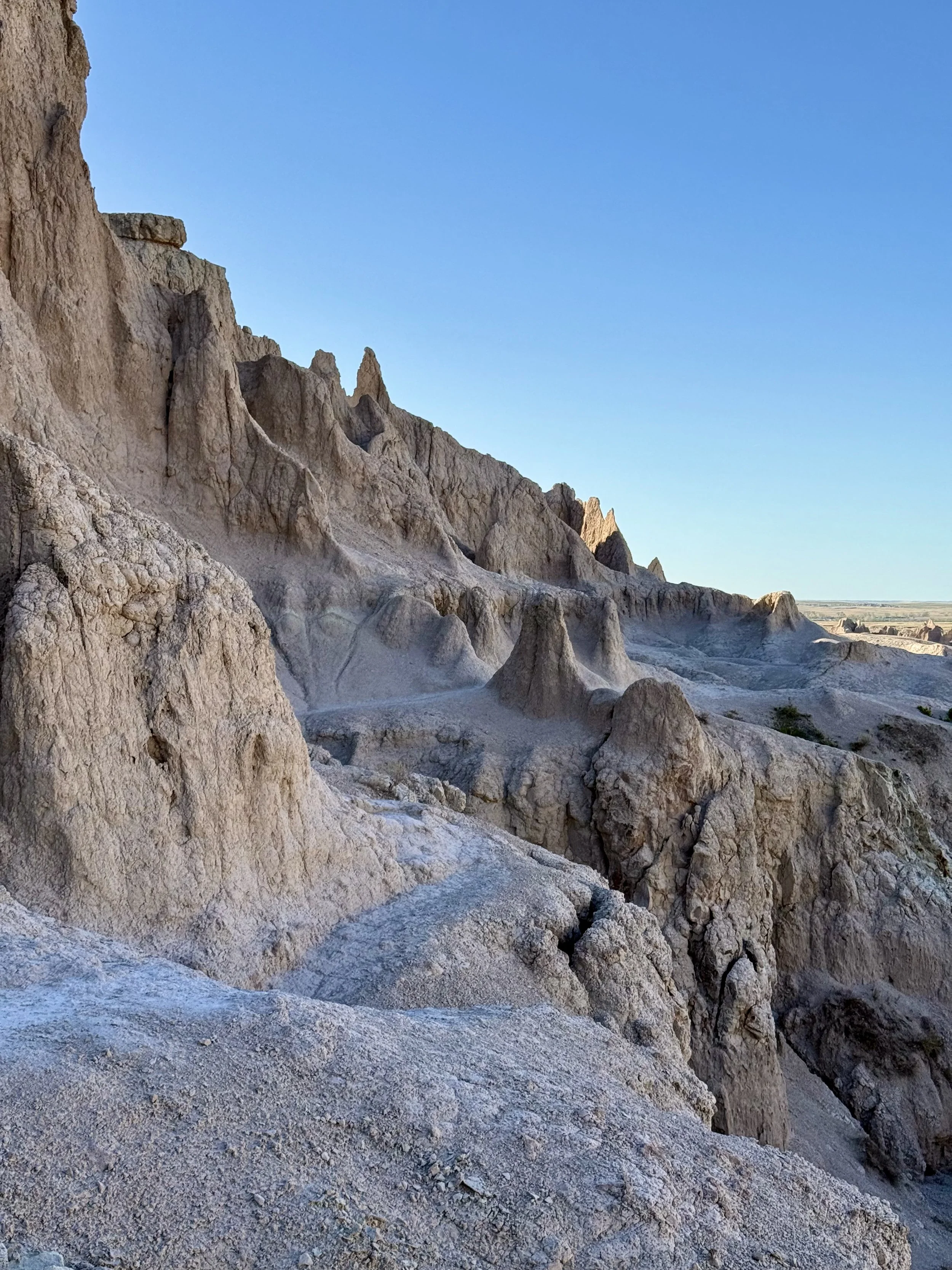 SouthDakotaRoadtrip-Badlands-WindowTrail-NotchTrail-6.jpeg
