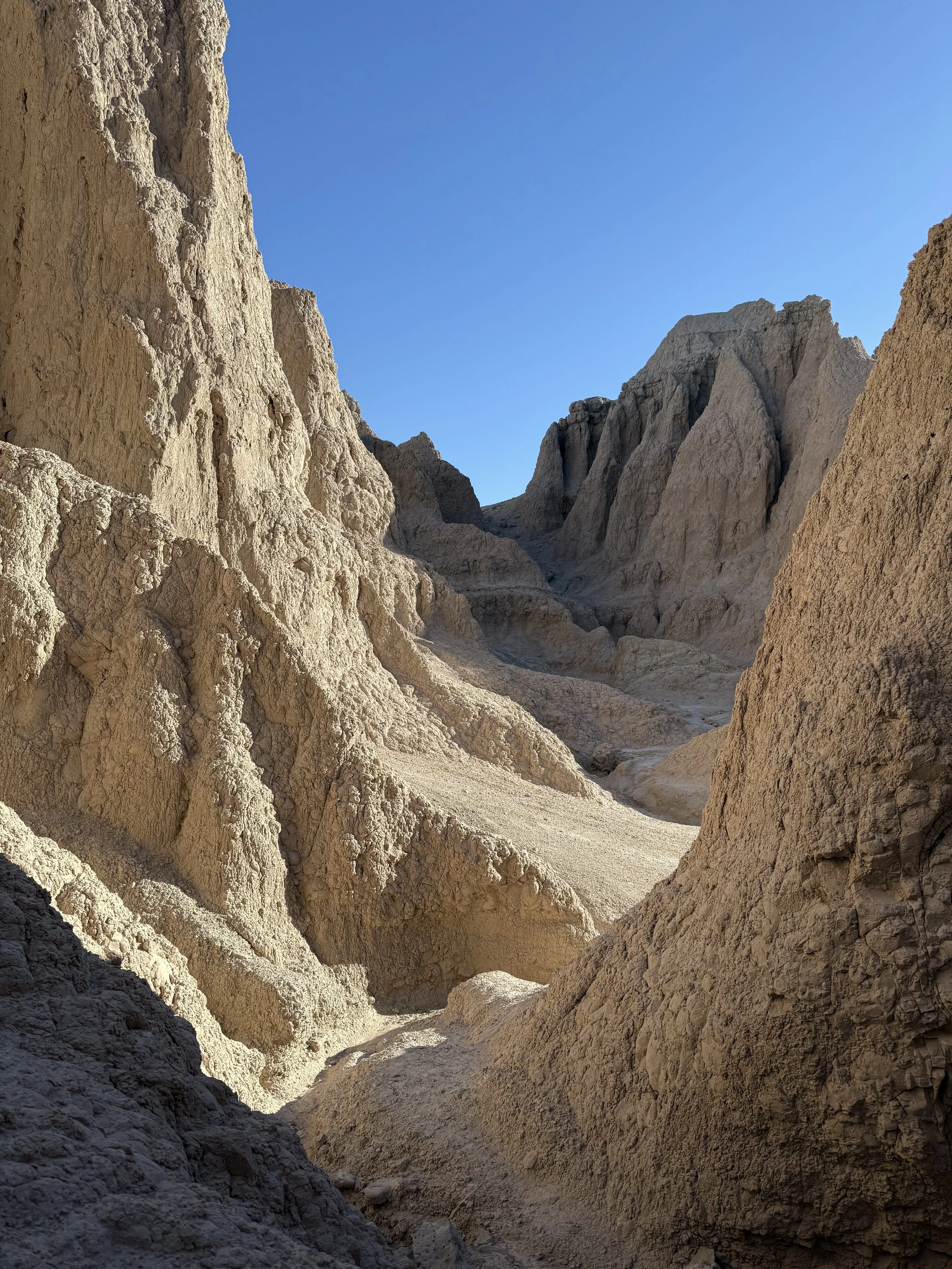 SouthDakotaRoadtrip-Badlands-WindowTrail-NotchTrail-11.jpeg