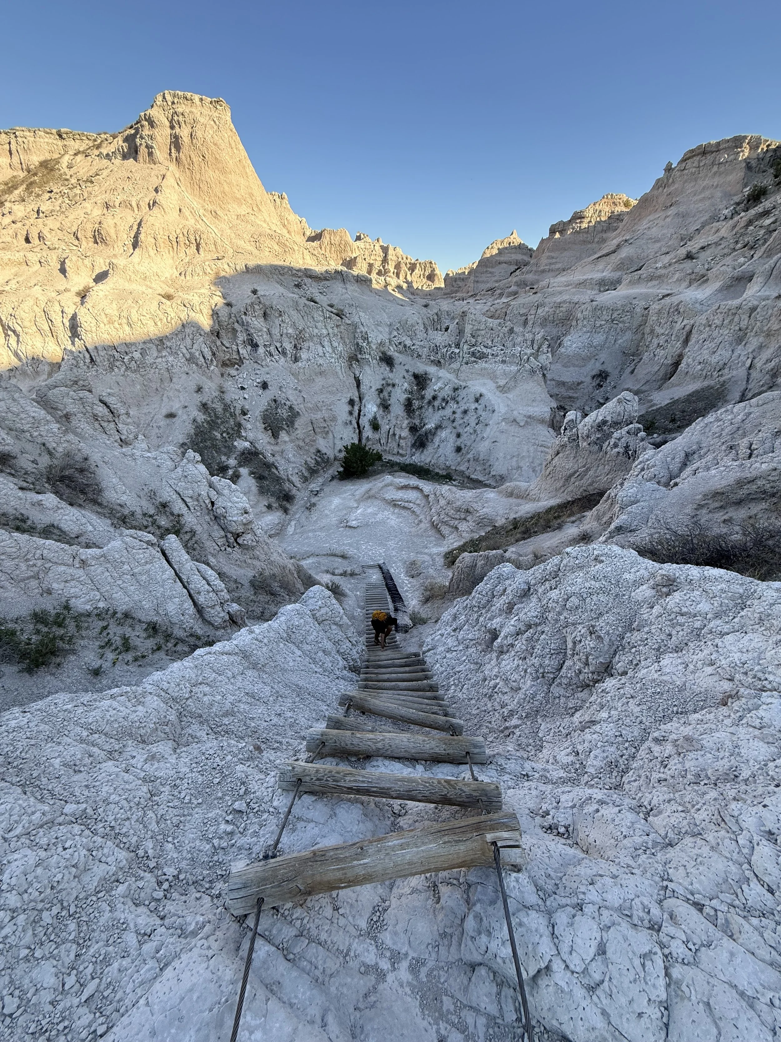 SouthDakotaRoadtrip-Badlands-WindowTrail-NotchTrail-16.jpeg