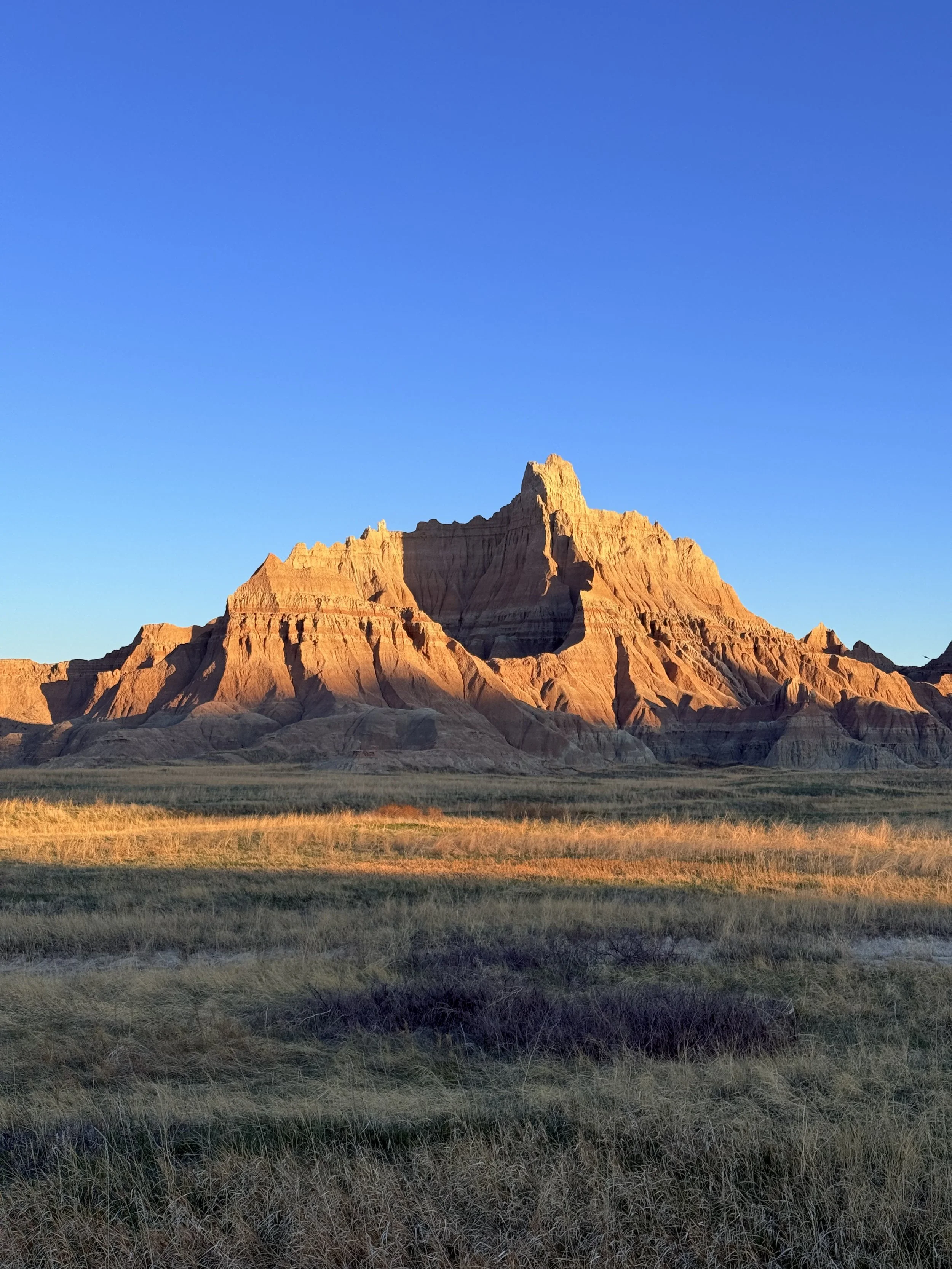 SouthDakotaRoadtrip-BigBadlandsOverlook-Sunrise-12.jpeg