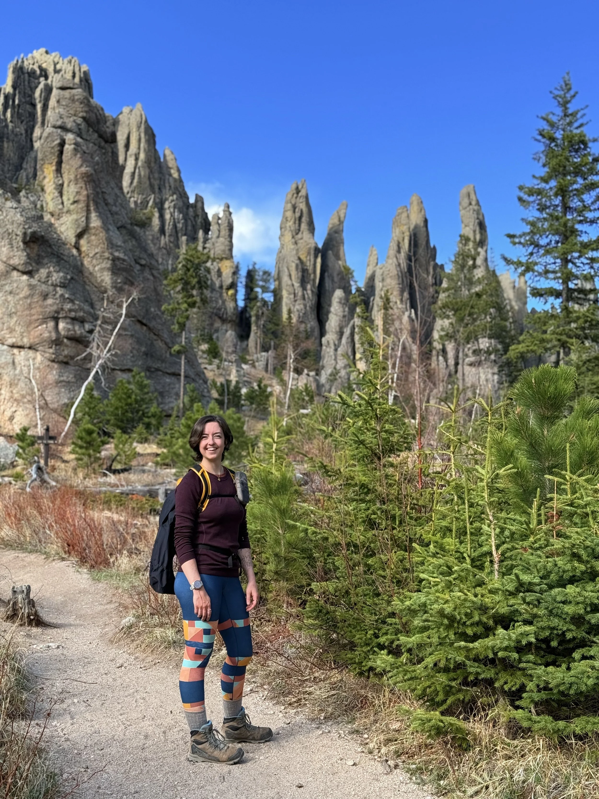 SouthDakotaRoadtrip-CusterStatePark-NeedlesHighway-CathedralSpiresTrail-18.jpeg