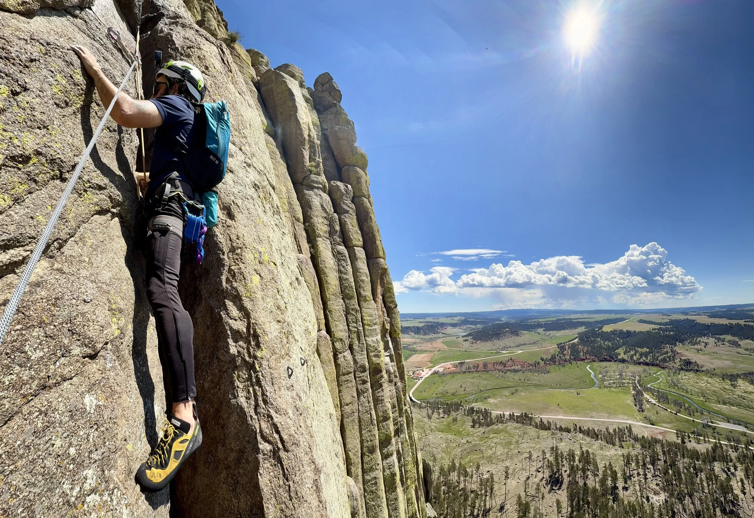 SouthDakotaRoadtrip-Wyoming-DevilsTower-Climbing22.jpeg