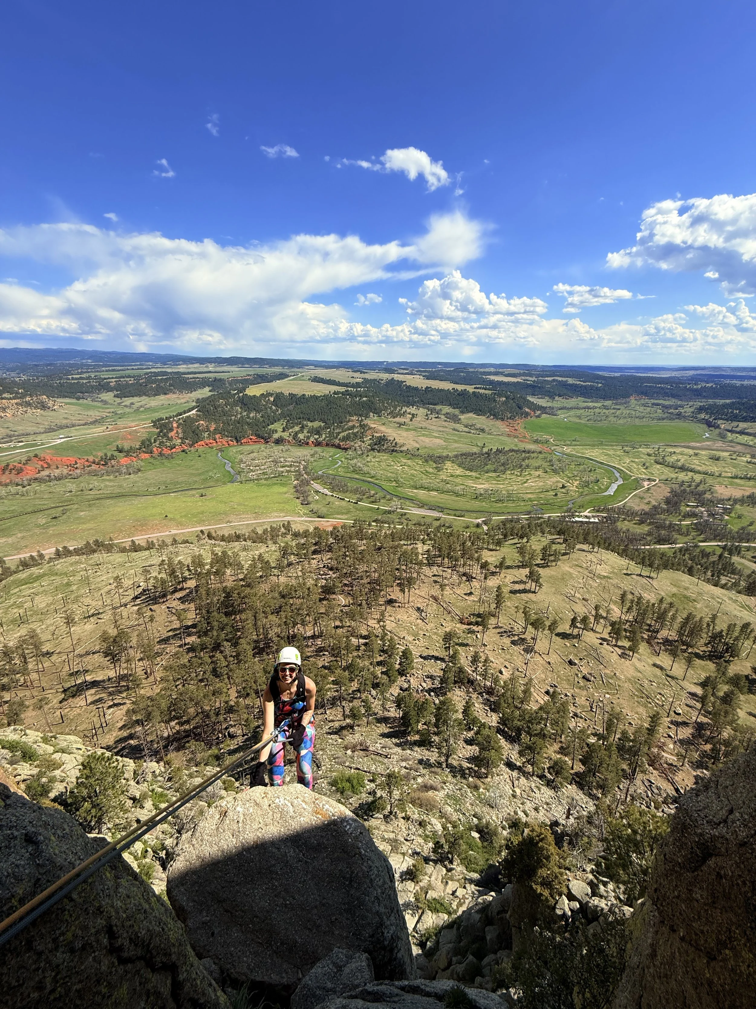 SouthDakotaRoadtrip-Wyoming-DevilsTower-Climbing7.jpeg
