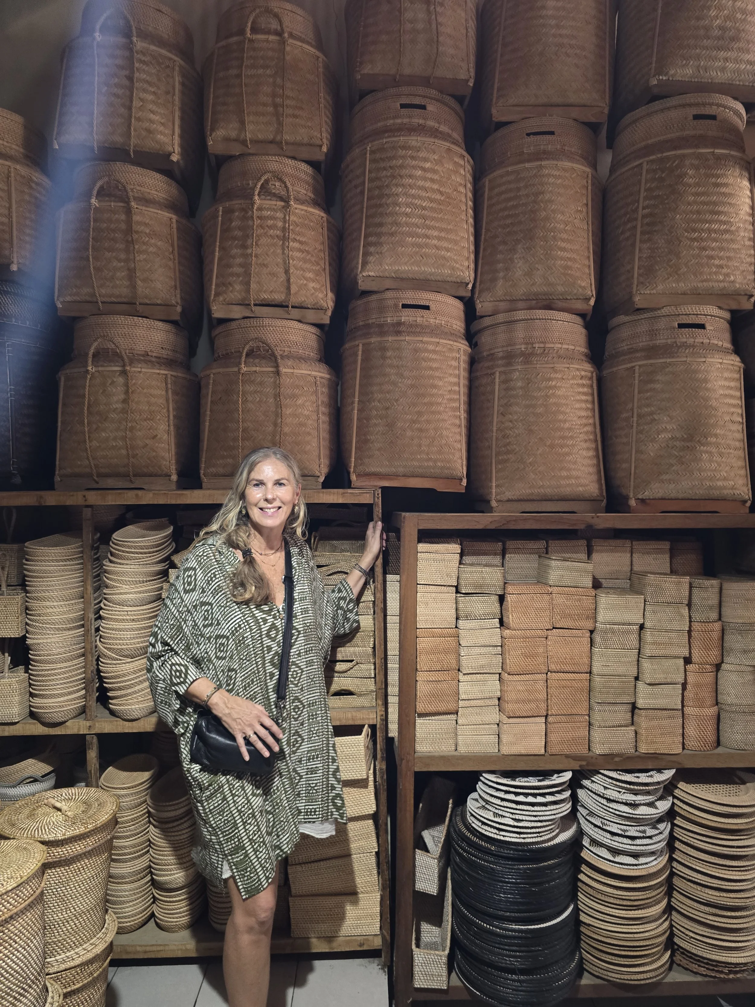 Come discover the amazing artisans creating beautiful high quality home wares and home decor in Bali.  Baskets, furniture, cushions, 