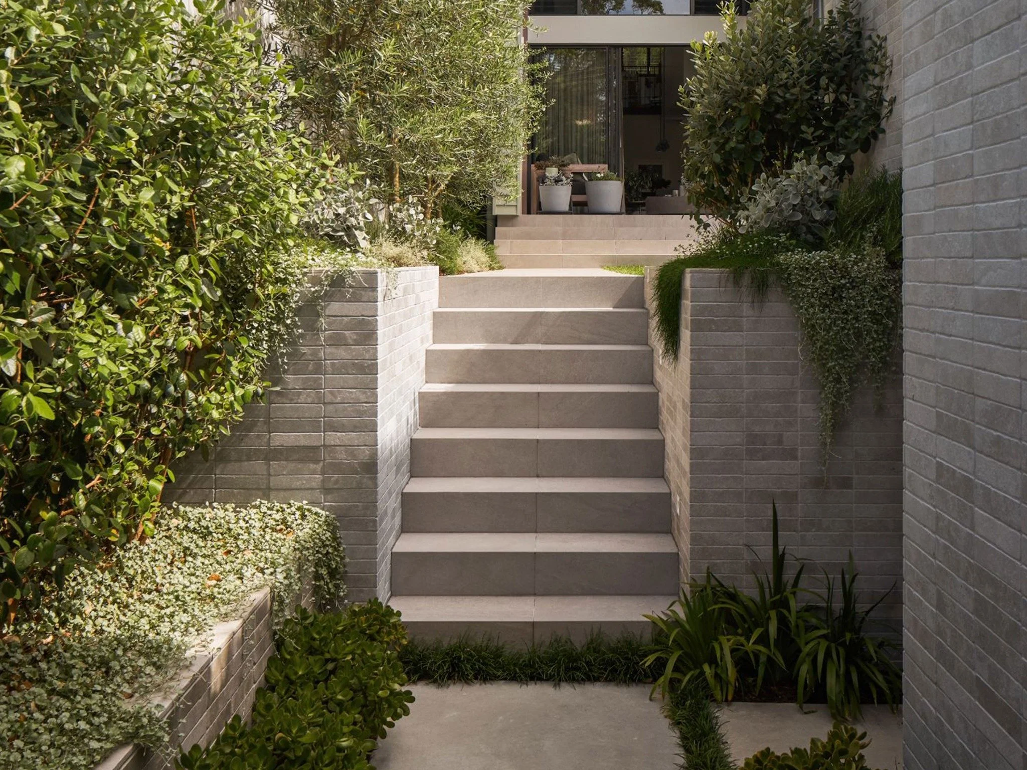 Sienna Tumbled Brick 4.jpg
