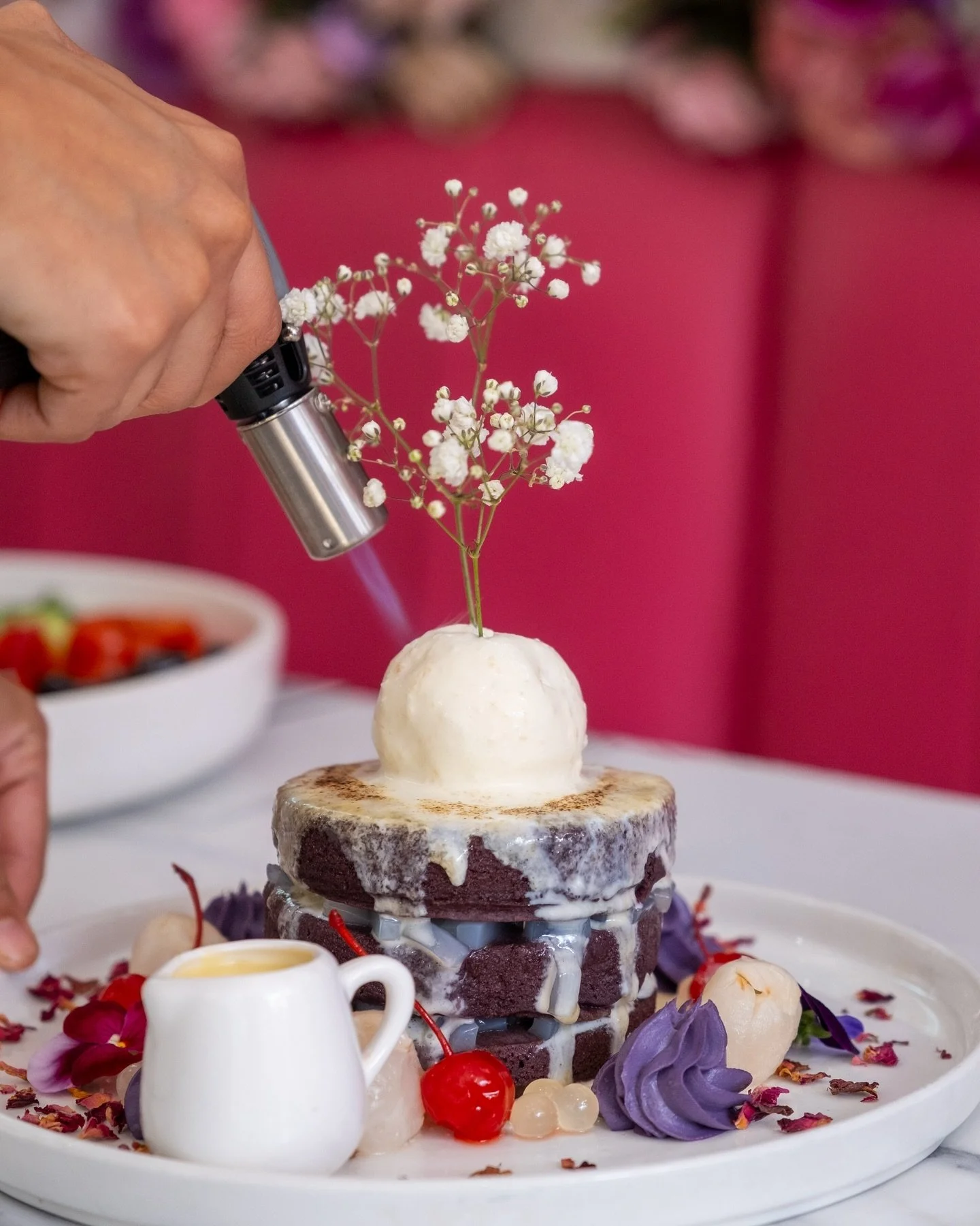 Eat dessert first 🙃 @socialhideout