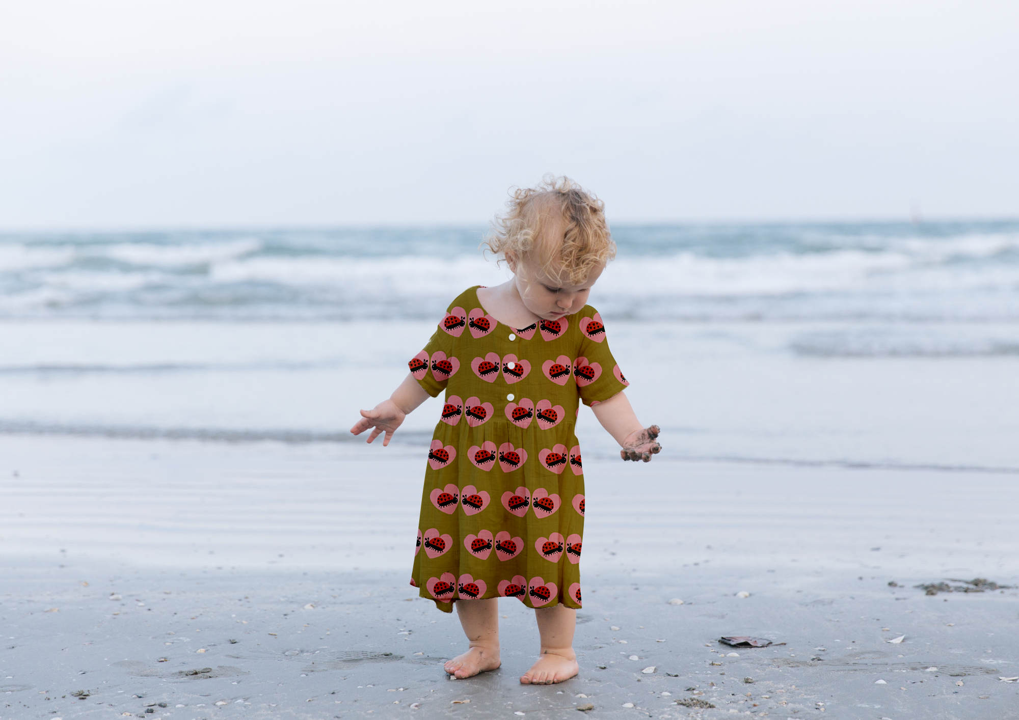 littlegirldress-s.png