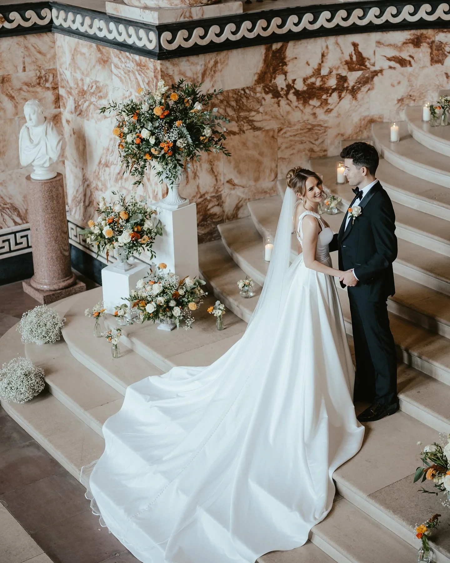 What a way to finish the season 🤍

My last wedding of the year at the weekend couldn&rsquo;t have been more special finishing off with Jess &amp; Jake&rsquo;s stunning day at Holkham Hall. 

These two are such a beautiful, kind couple, and I had mor
