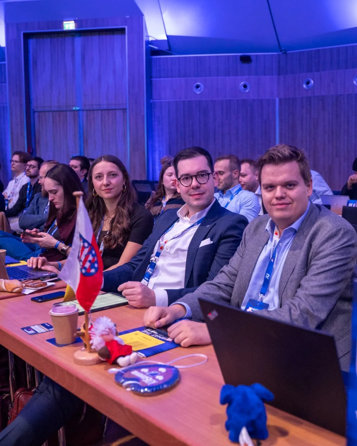 🎢 Als JU haben wir am Wochenende so richtig Gas gegeben - im &uuml;bertragenen und wortw&ouml;rtlichen Sinne. Beim Landesausschuss der CDU Th&uuml;ringen am Freitag haben wir uns f&uuml;r mehr Entlastung beim F&uuml;hrerschein f&uuml;r junge Mensche