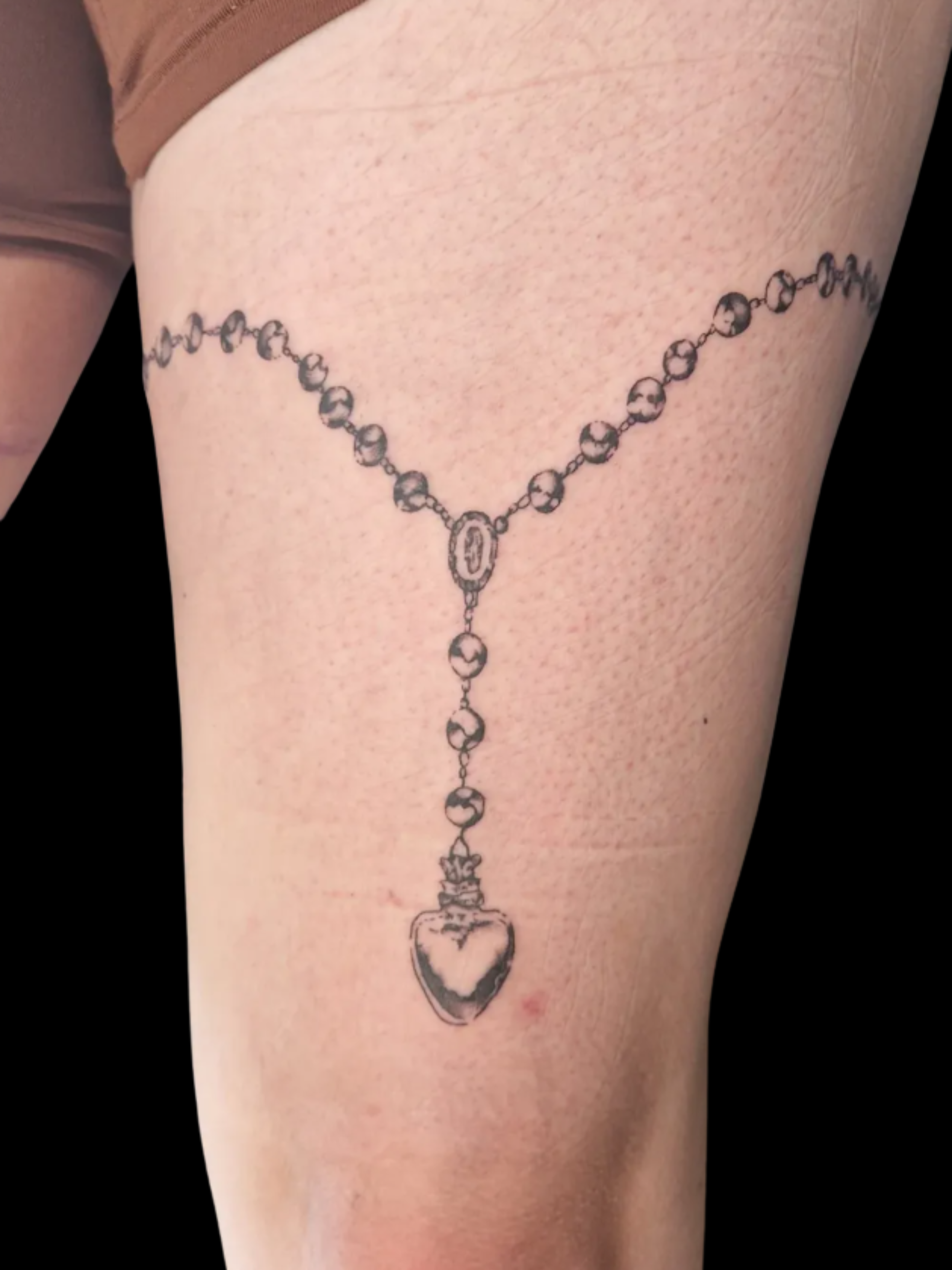 HAILEY TATTOOS WEBSITEQWFEWGRHT.png