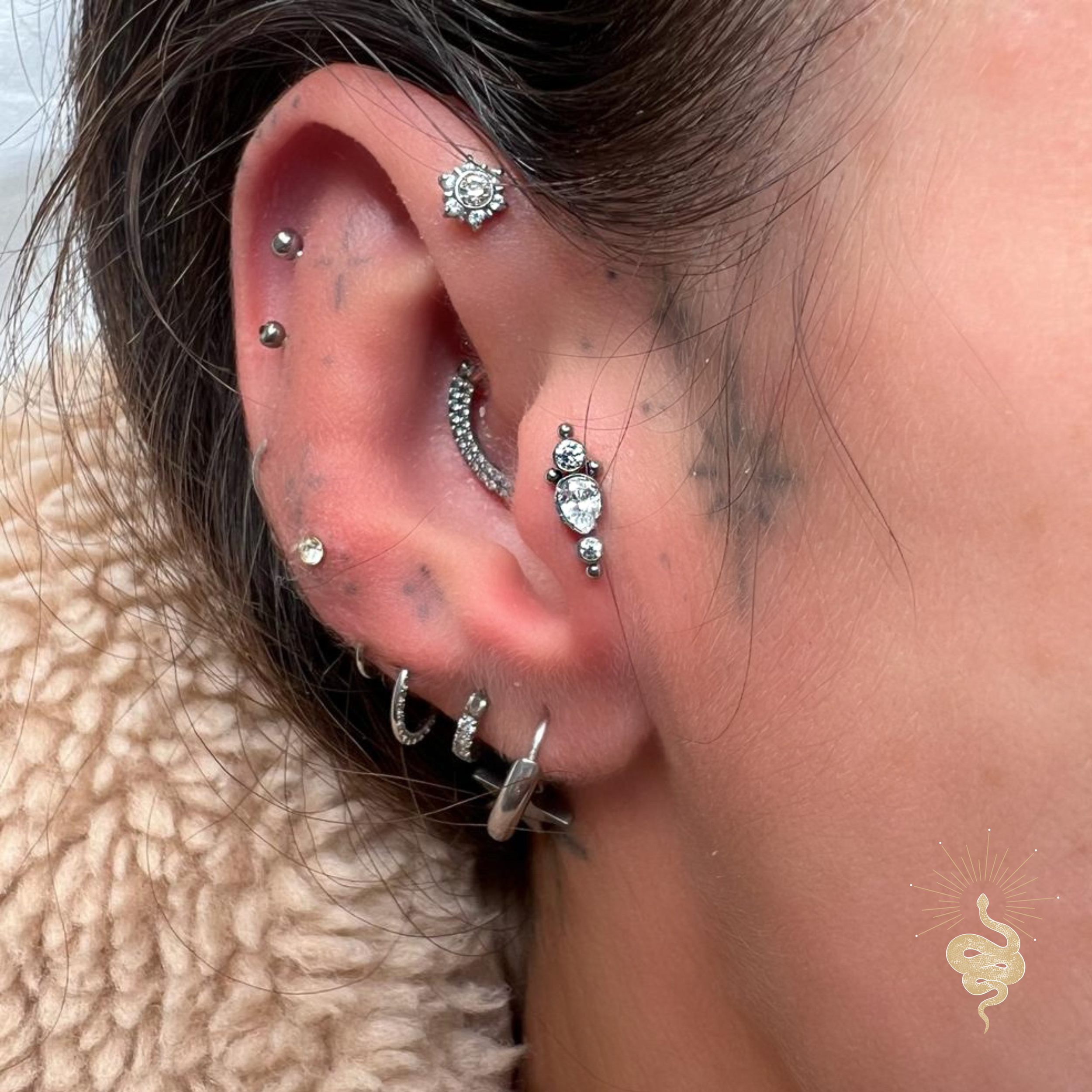 PIERCEDBYNIKKI PIERCING PORTFOLIO.zip - 14.png