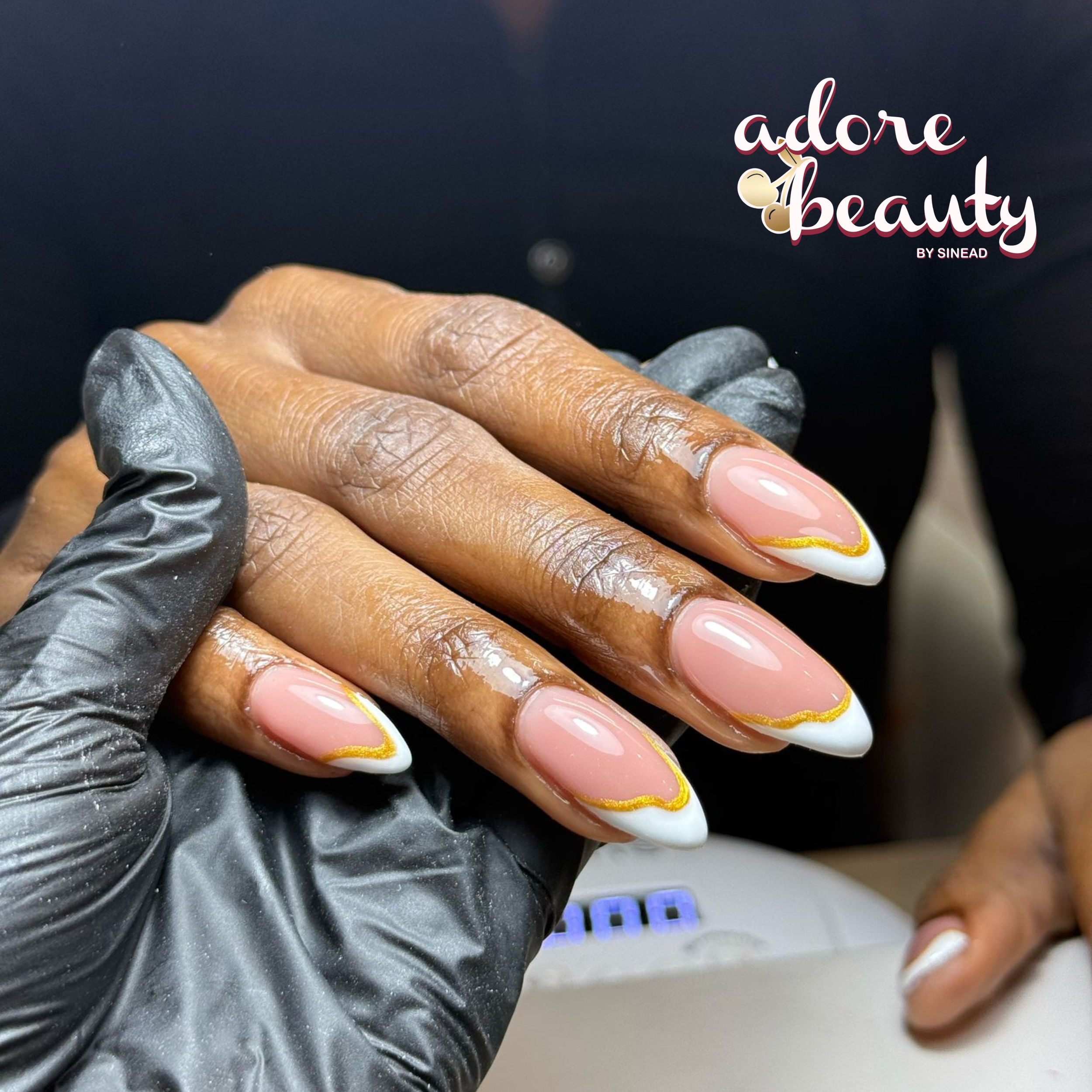 NAILS GOLD.png