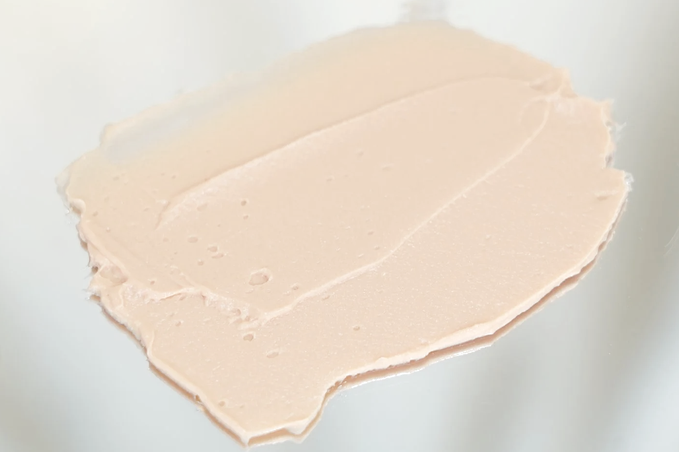 The Beauty of Less: Embracing Minimalist Skincare