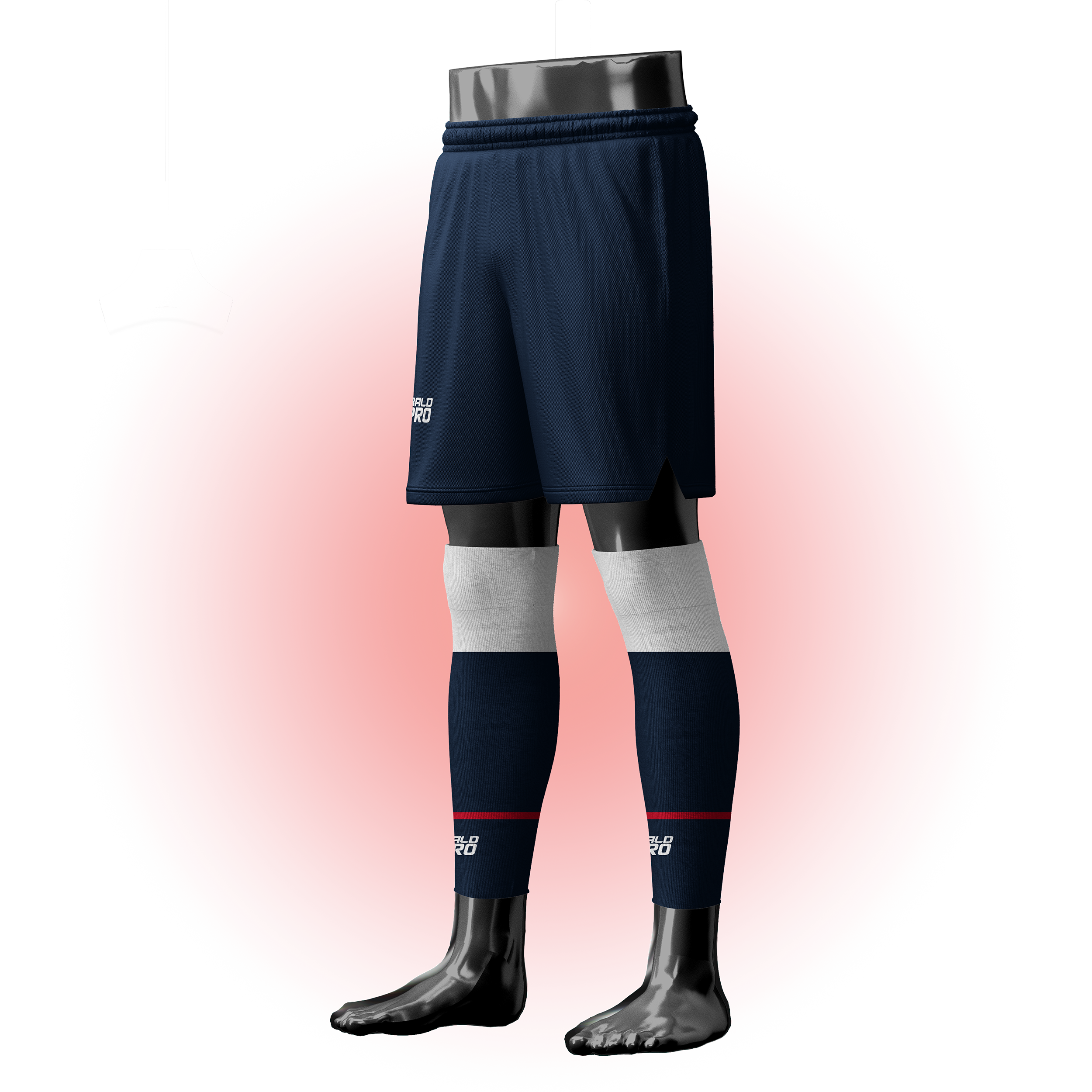 Sporthose und Drehersatz auf einem schwarzen Model, Hintergrund rot, mit Logo 'World Pro' auf den Oberschenkeln und Knöcheln.