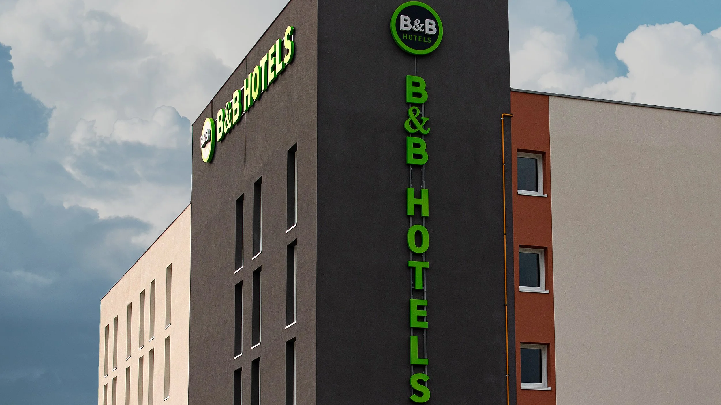 hotel.jpg