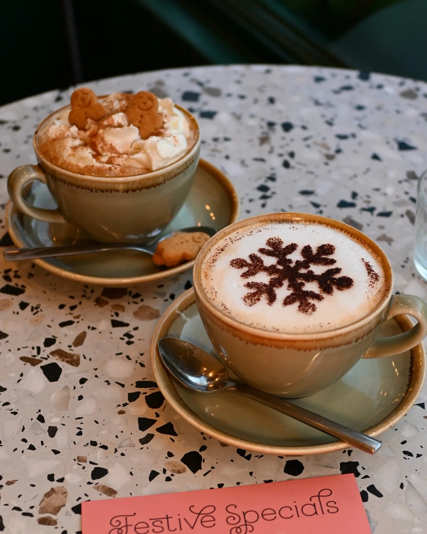 Looking for the perfect place to cosy up for a coffee in Stockbridge this weekend? ❄️☕️🧣

We&rsquo;ve got you! ✨ Warm up with our cosy Gingerbread Latte 🎅 ❤️

Here for a limited time only - so join us at 108 Raeburn Place now! 📍🎁