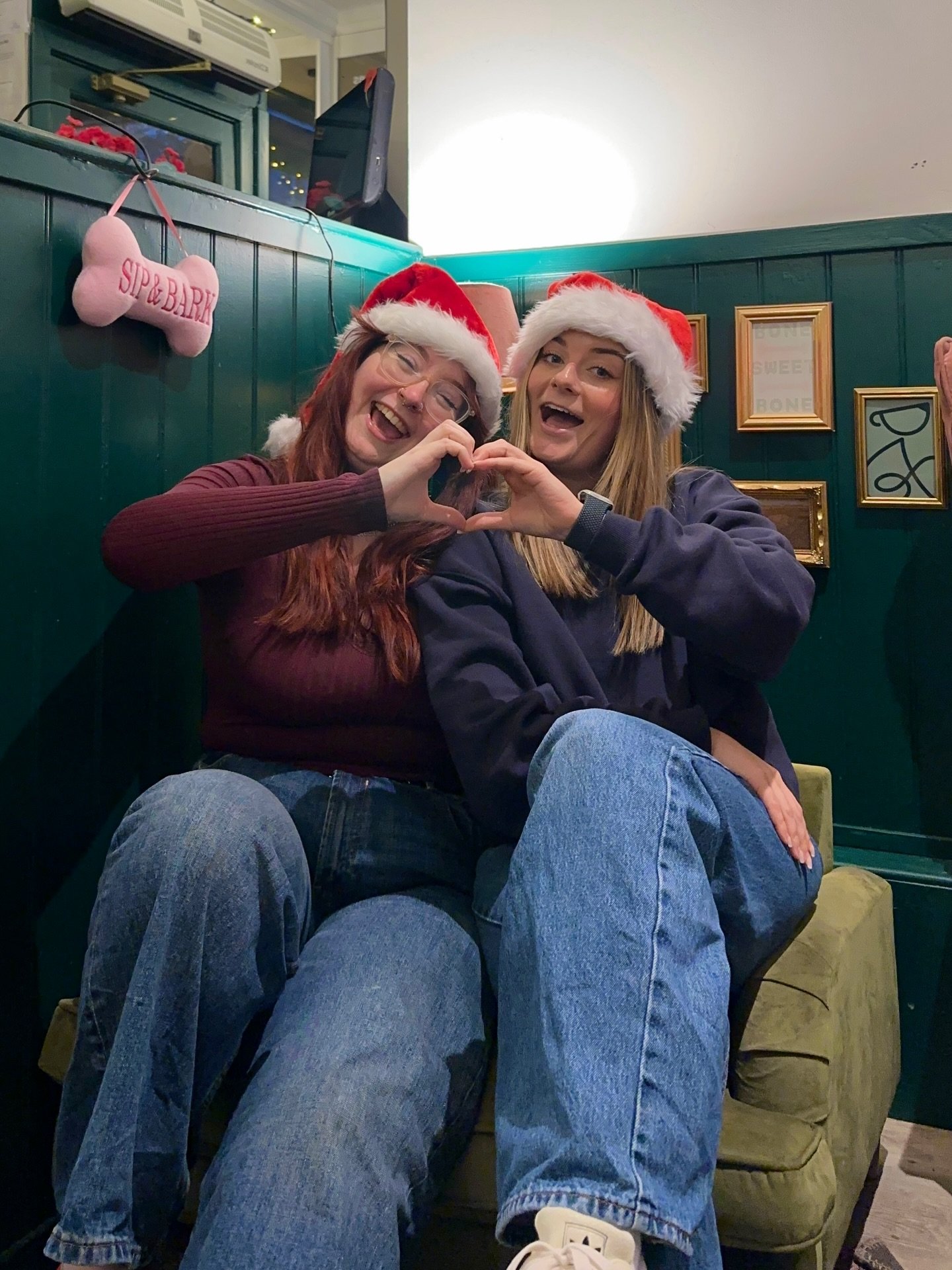 MERRY CHRISTMAS FROM S&amp;B! 🎅✨

We hope you have a fantastic day filled with great food, fun &amp; games and shared times with those who mean the most... From our family to yours! 🎄🎁❤️

We&rsquo;re closed today and tomorrow, but we&rsquo;ll be