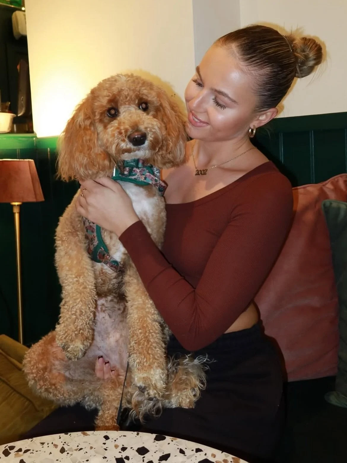 Wondering what to get up to during those post-Christmas days that just blend into one? 👀🎄🤣

Grab your besties, get some fresh air and join us in Stockbridge! ☕️🐾 The perfect weekend plans are waiting for you&hellip; 🥂🍽️💫

Shoutout to @emmajbro