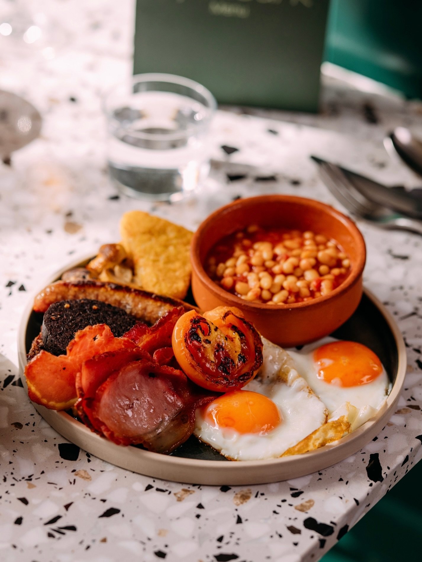Breakfast of CHAMPS! 🏆🍽️ Only at S&amp;B&hellip; 

Whether you&rsquo;re in need of a Full Scottish, a hair of the dog Bloody Mary or a wee Brekkie Roll on-the-go, we&rsquo;ve got you 🥓🍳🍅

Head to the link in our bio to book your brekkie at S&amp