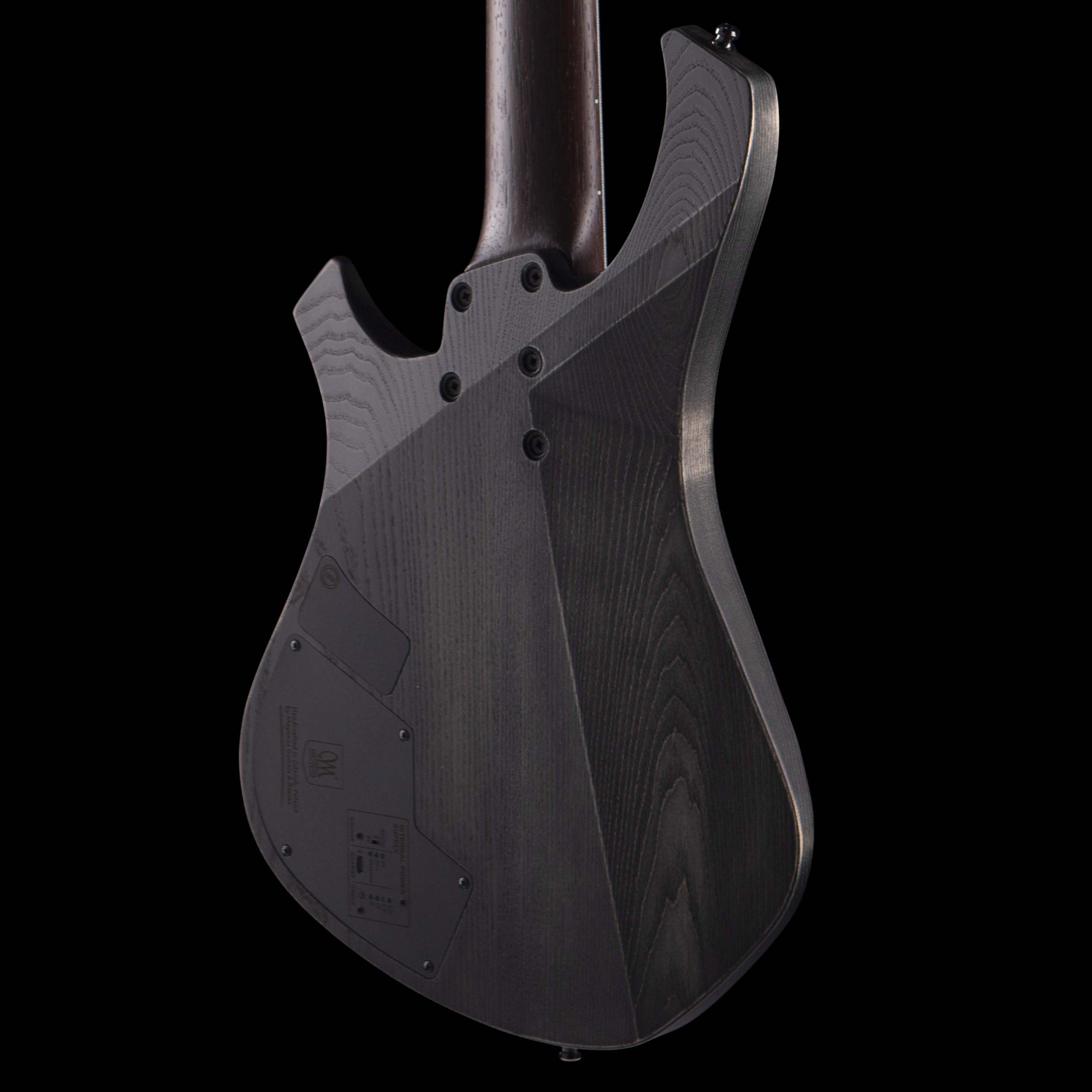 enTour 2026 Mayones Bass ORI 5 - Body Back.png