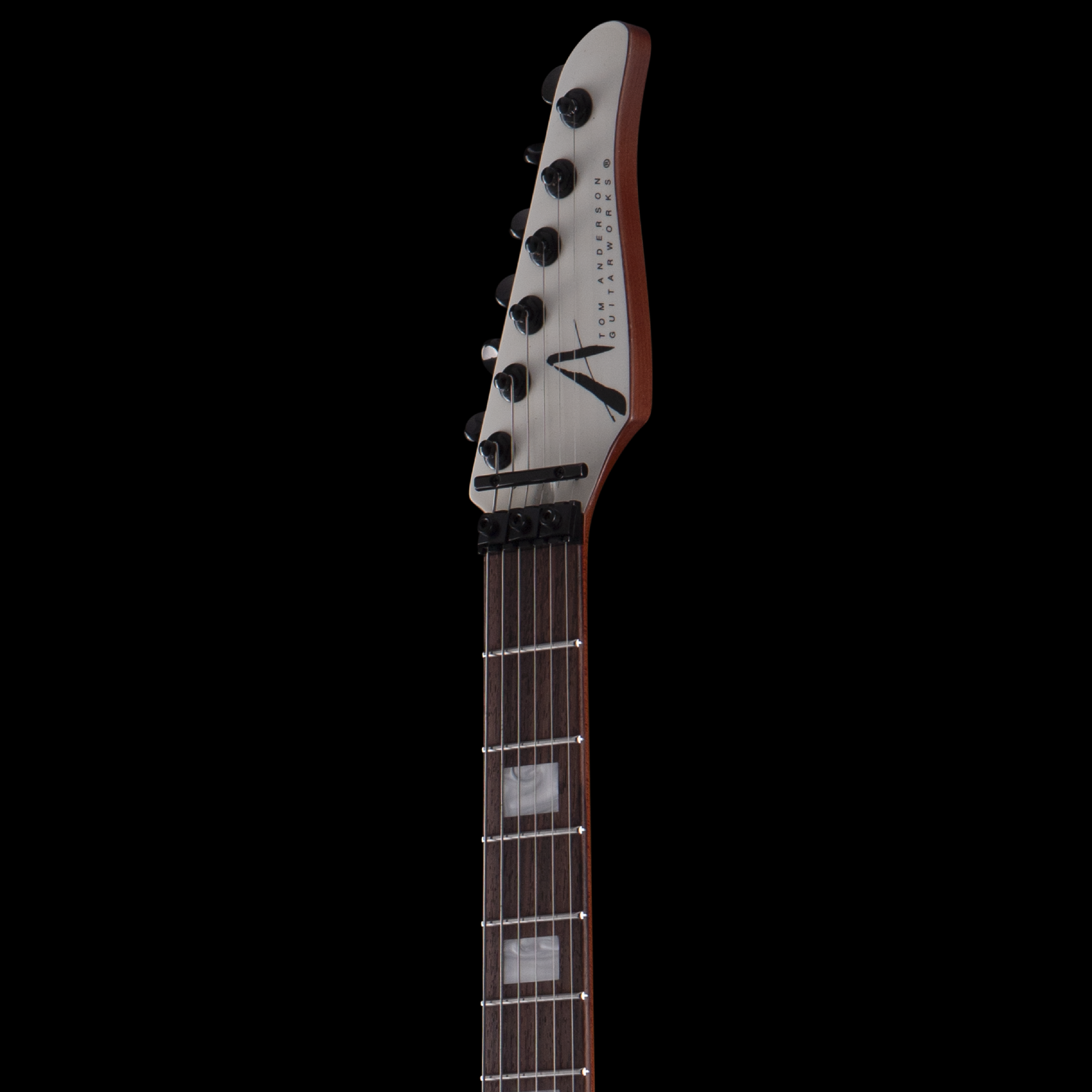 enTour 2026 Tom Anderson Guitarworks Direwolf - Headstock Front.png