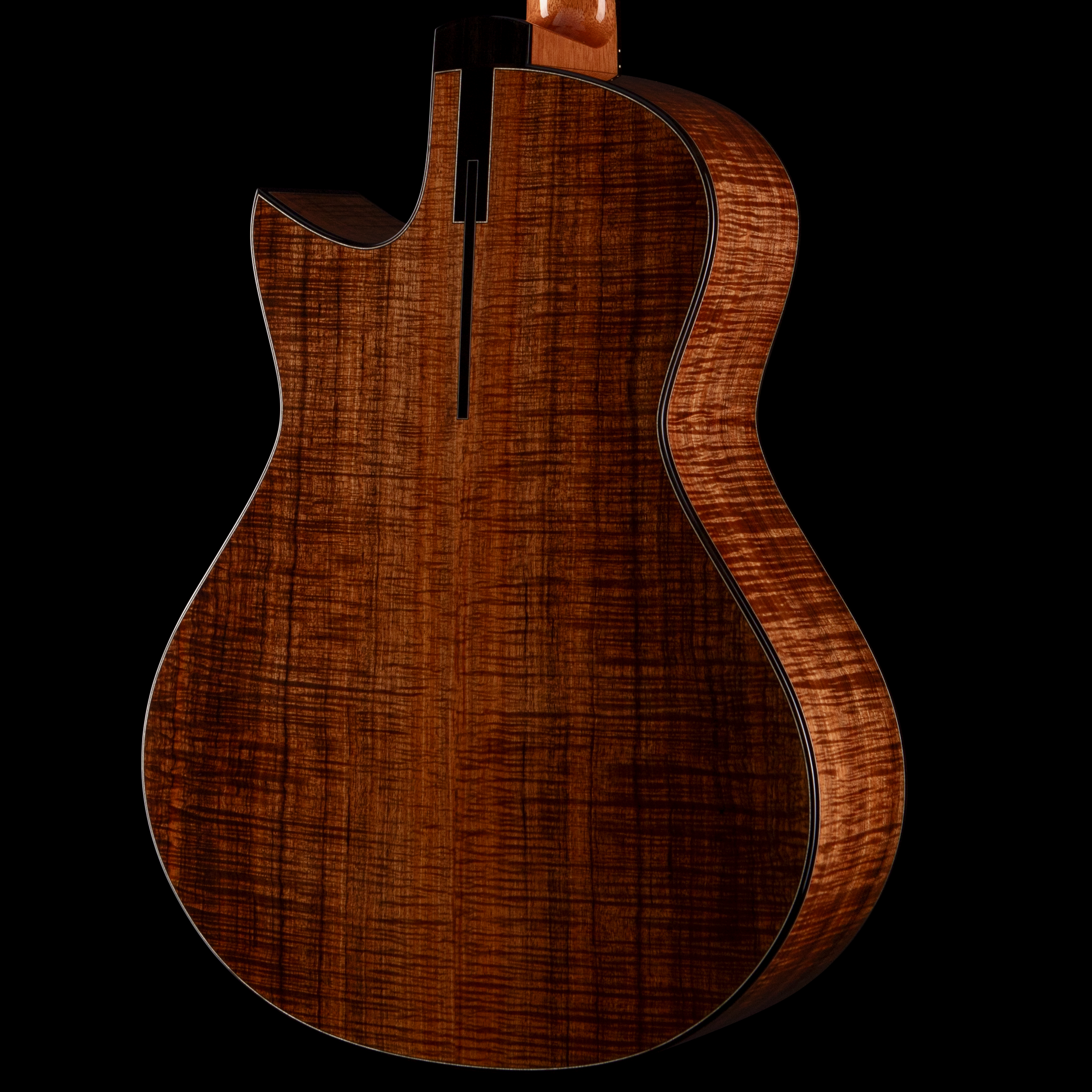 enTour 2026 Spohn Guitars OM-C 12-fret -  Body Back.png