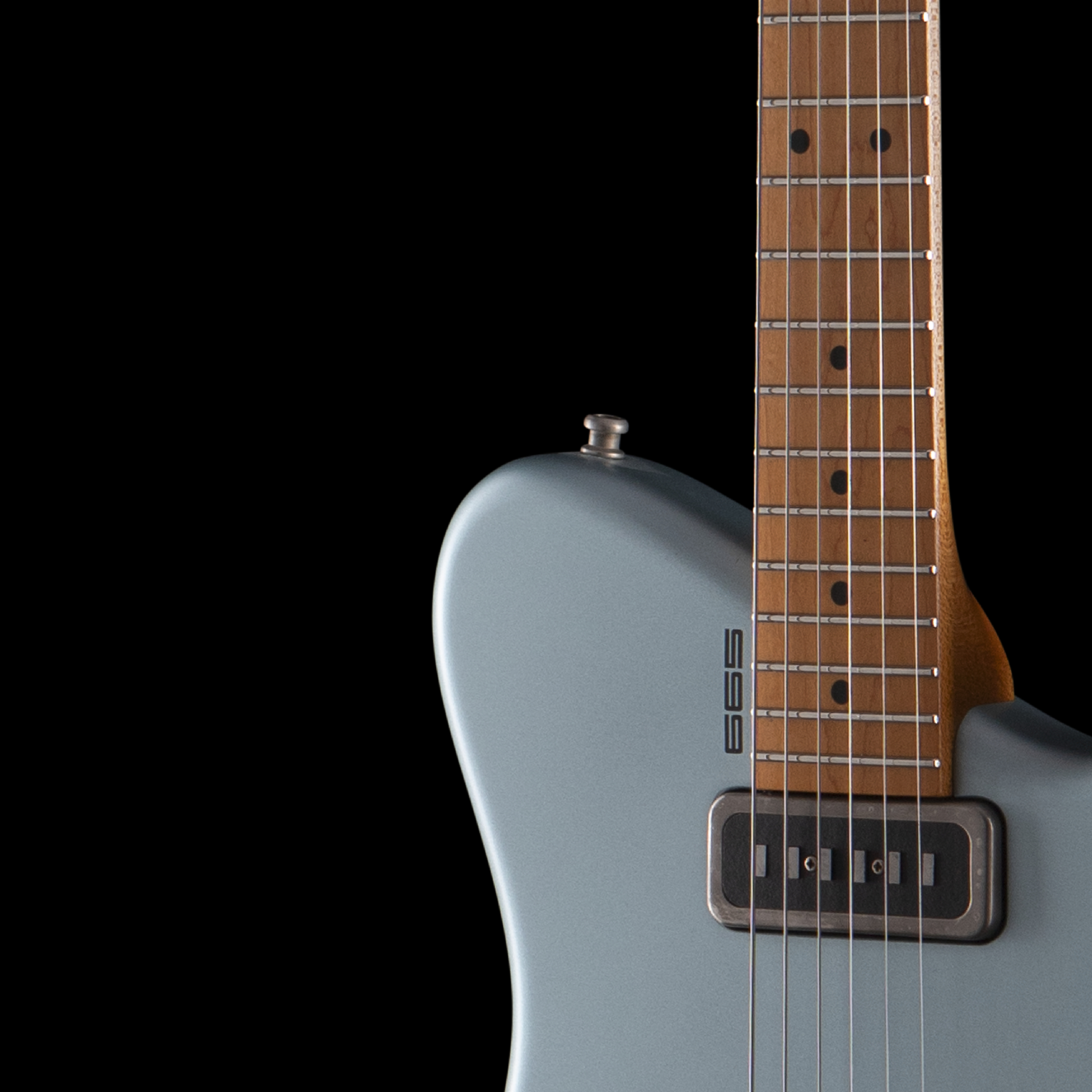 enTour 2026 Tausch Guitar RAW 665 Blue - Front Shoulder.png