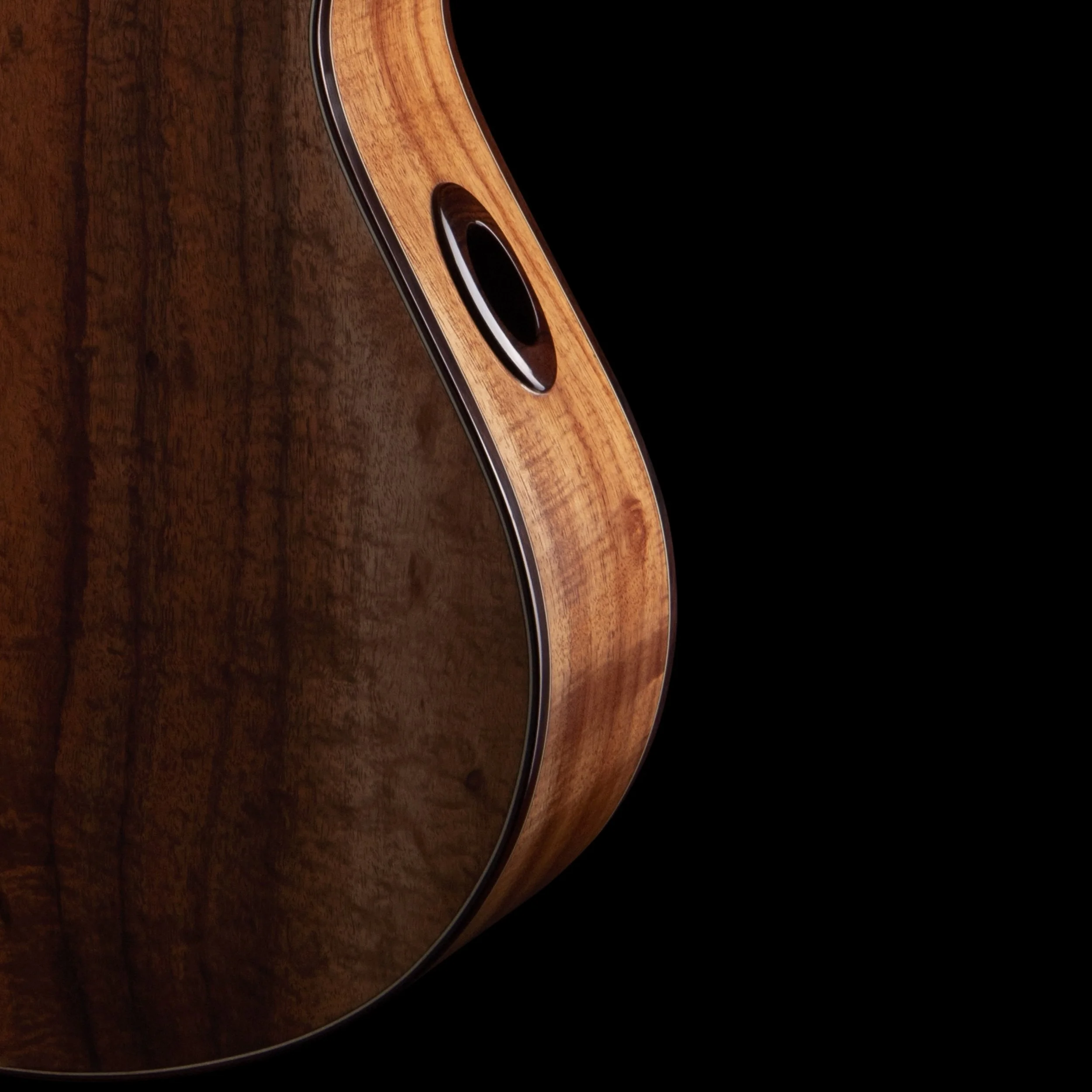 morgan-kelcey-giutars-kalimba-sideport-detail-bgs-entour-2025.jpg