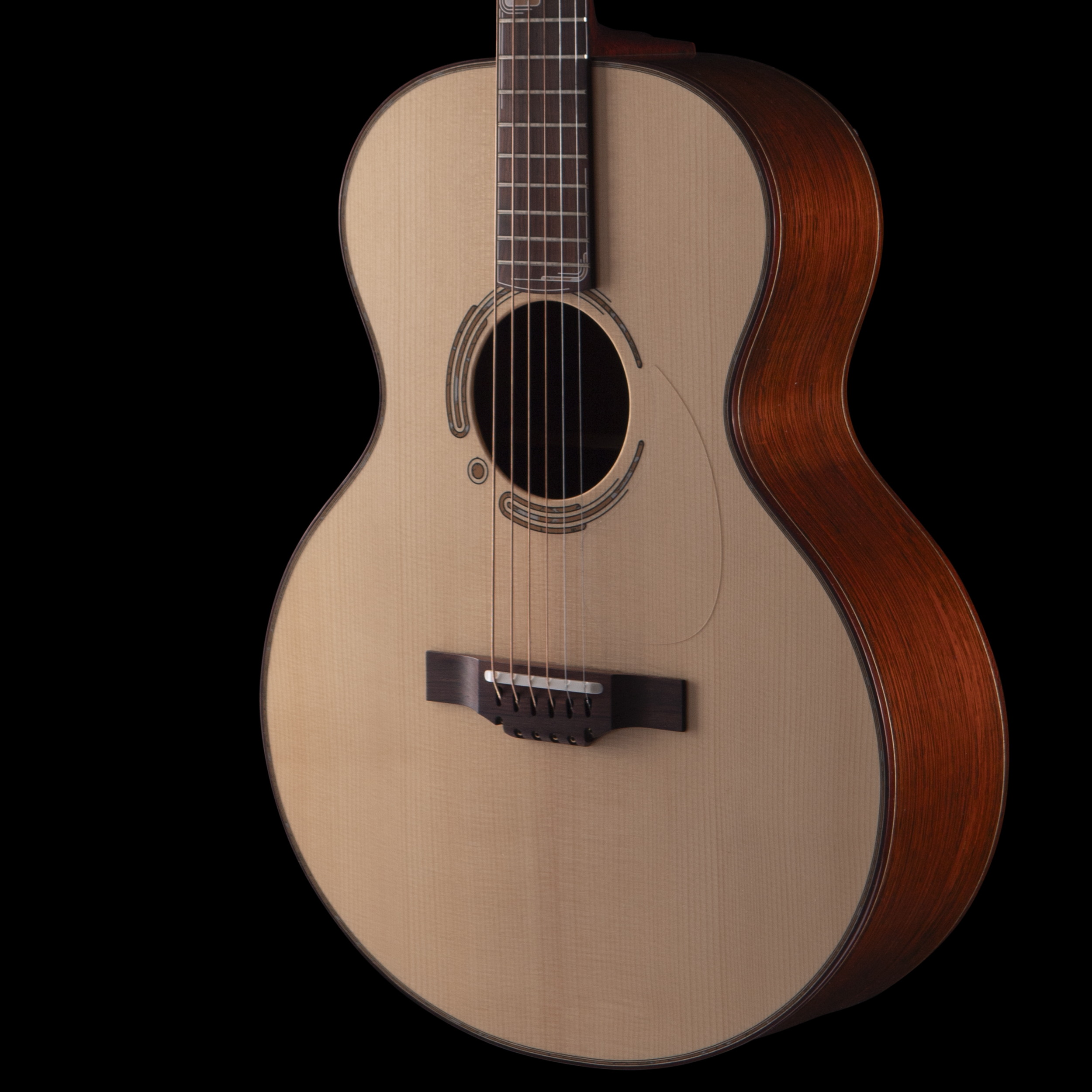 enTour 2026 Galloup Guitar G3 - Body Front.png