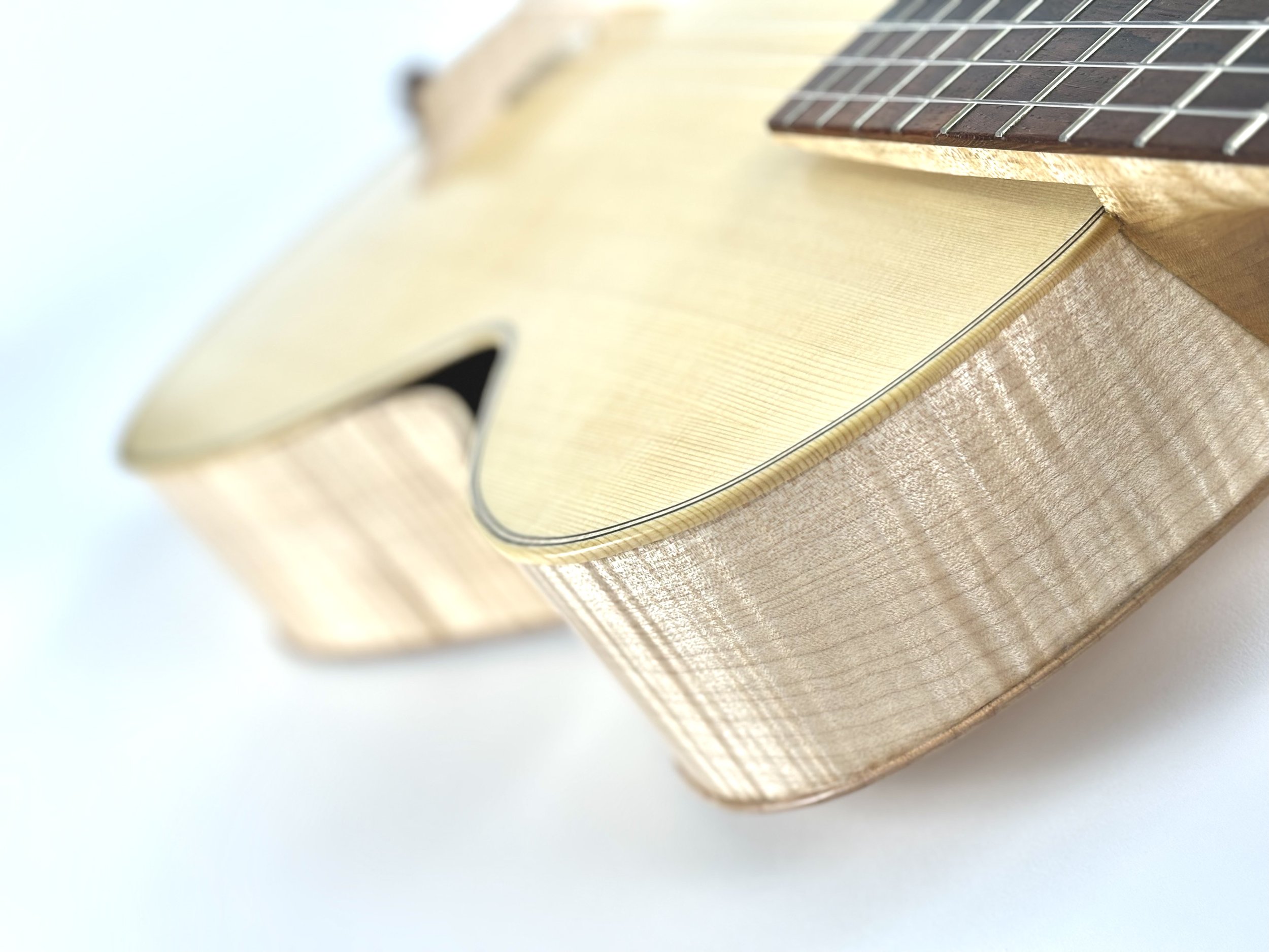 sankey_guitars_la-cremonese_archtop.jpeg