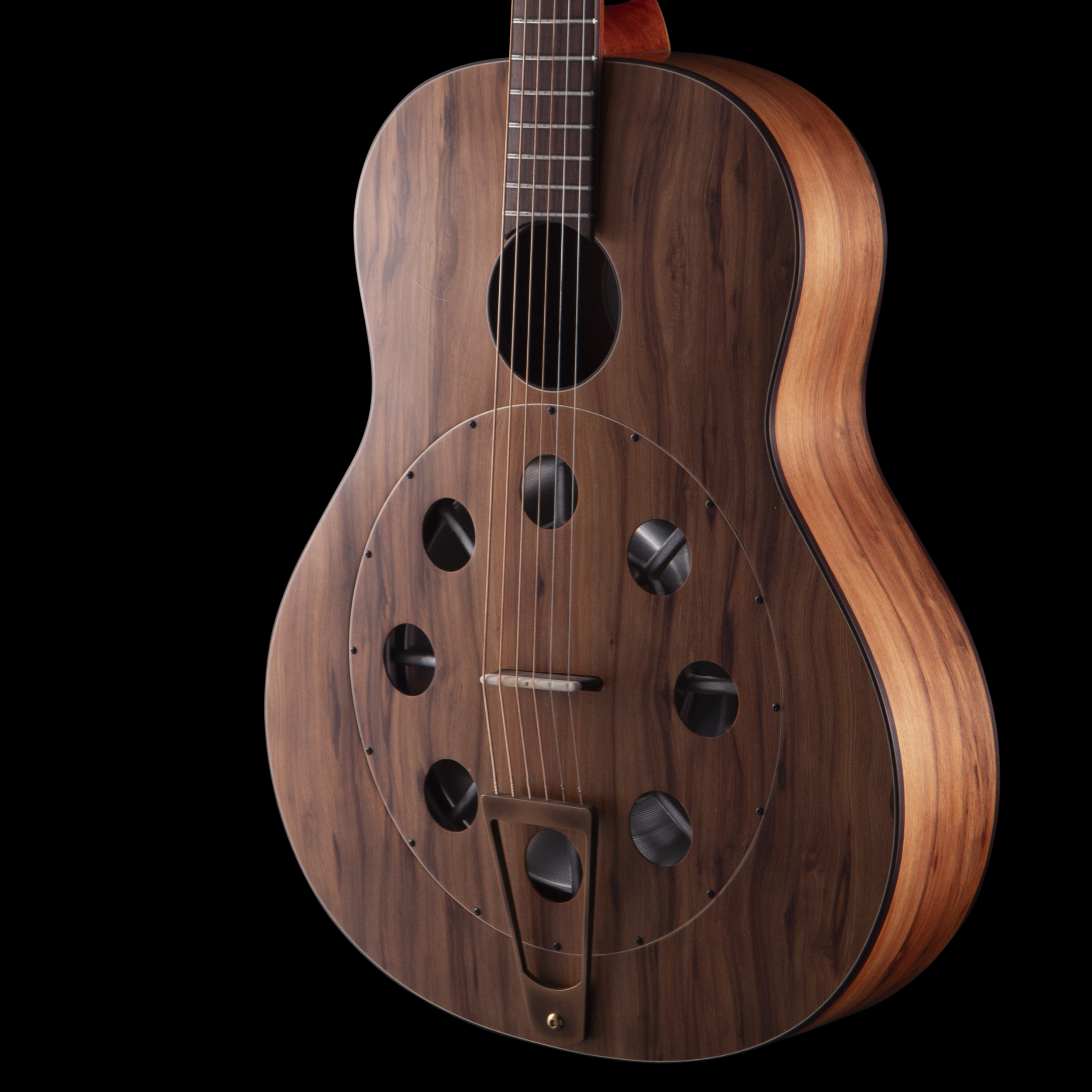 enTour 2026 R Robinson Guitar Resonator - Body Front.png