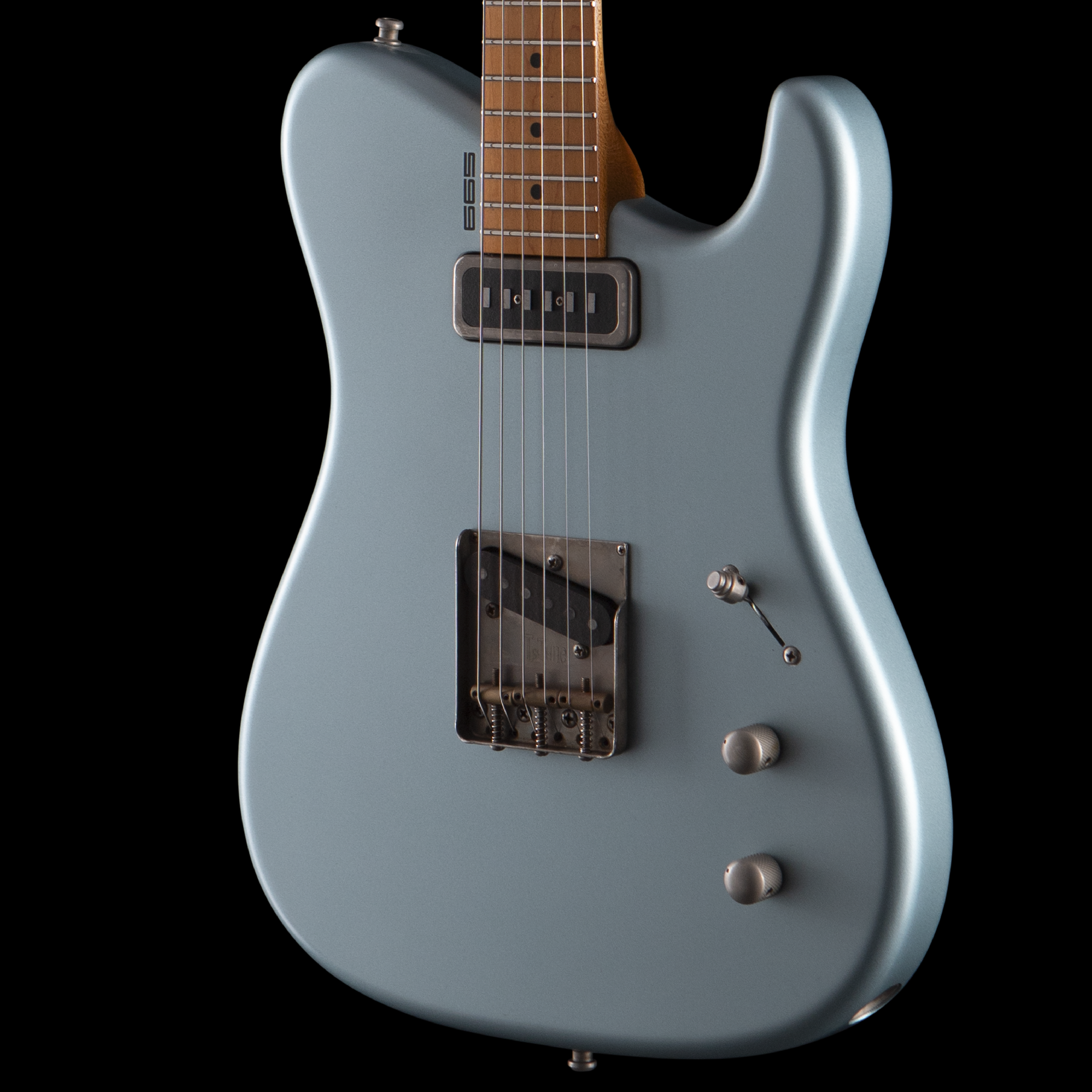 enTour 2026 Tausch Guitar RAW 665 Blue - Body Front.png