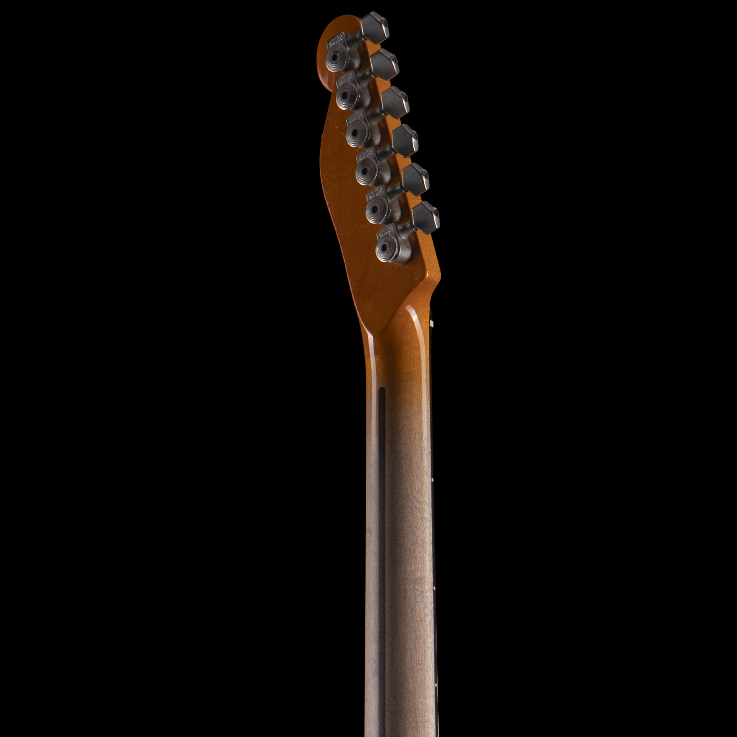 enTour 2026 Tausch Guitar RAW 665 Plum- Headstock Back.png