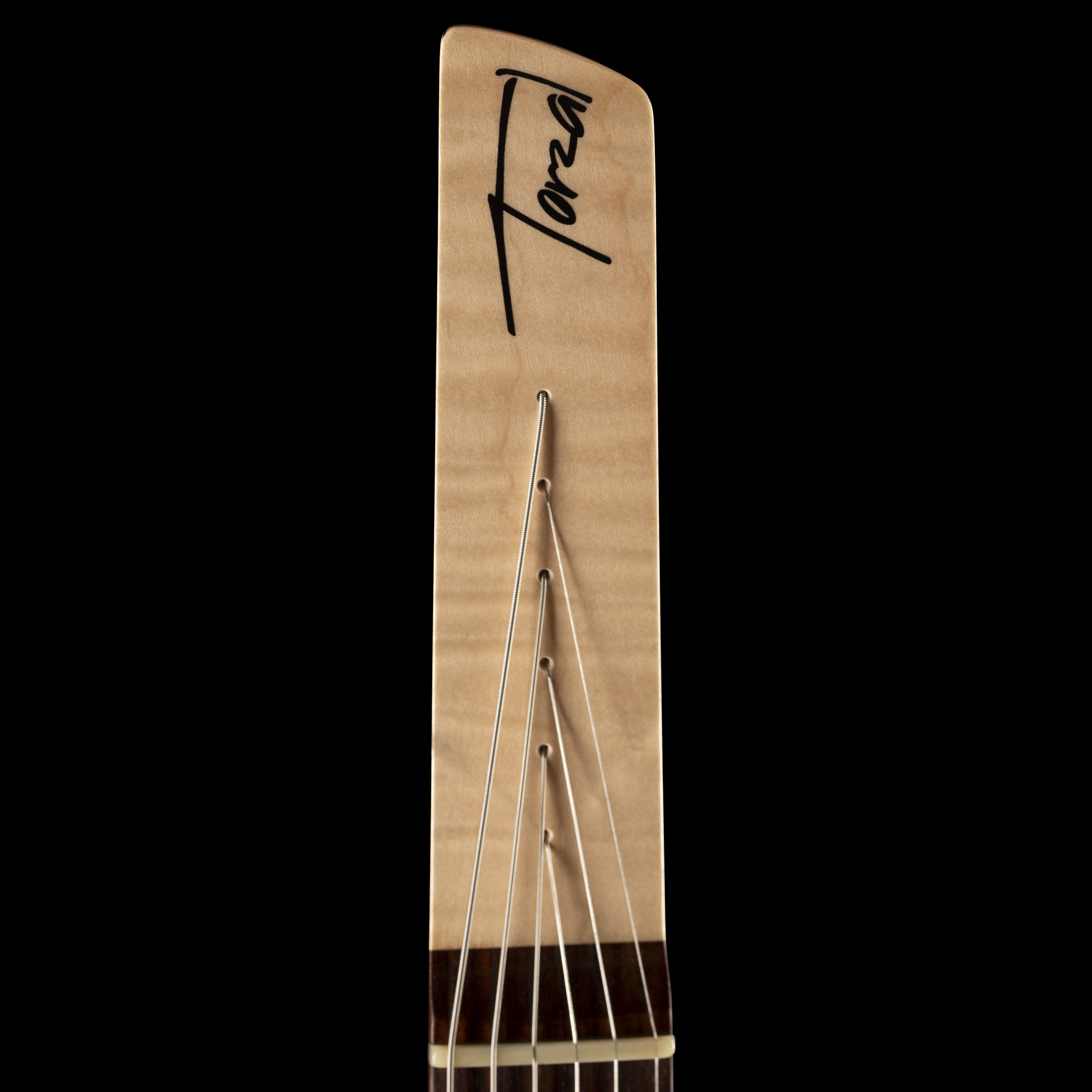enTour 2026 Torzal Guitar Crescent Headstock.png