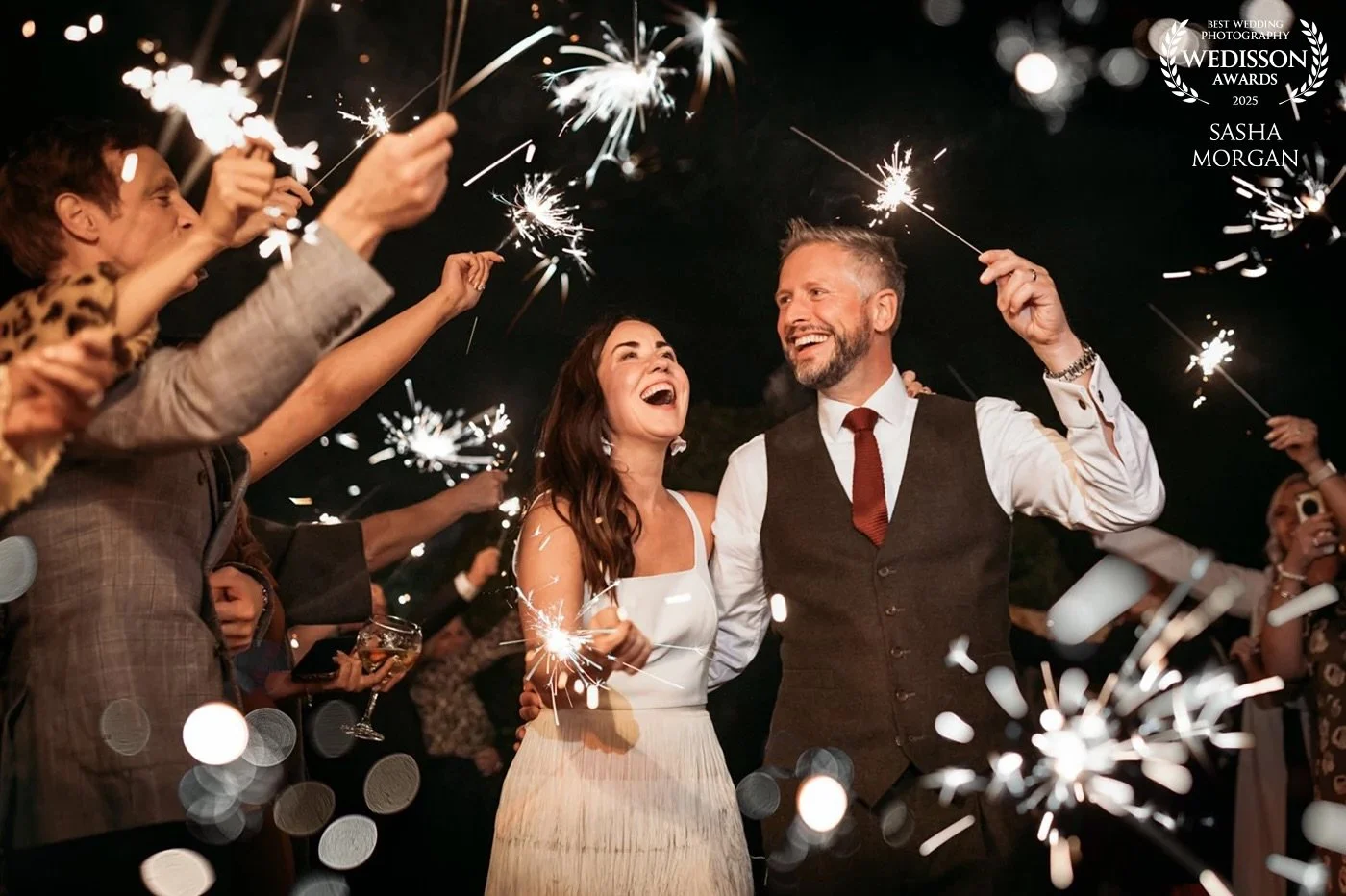 Exciting news!😃

This sparkler moment @hilltopcountryhouse has just won a Wedisson Award!🏆

I&rsquo;m so grateful to my wonderful couples for trusting me to capture these moments and for all the support I receive here every day. It truly means the 