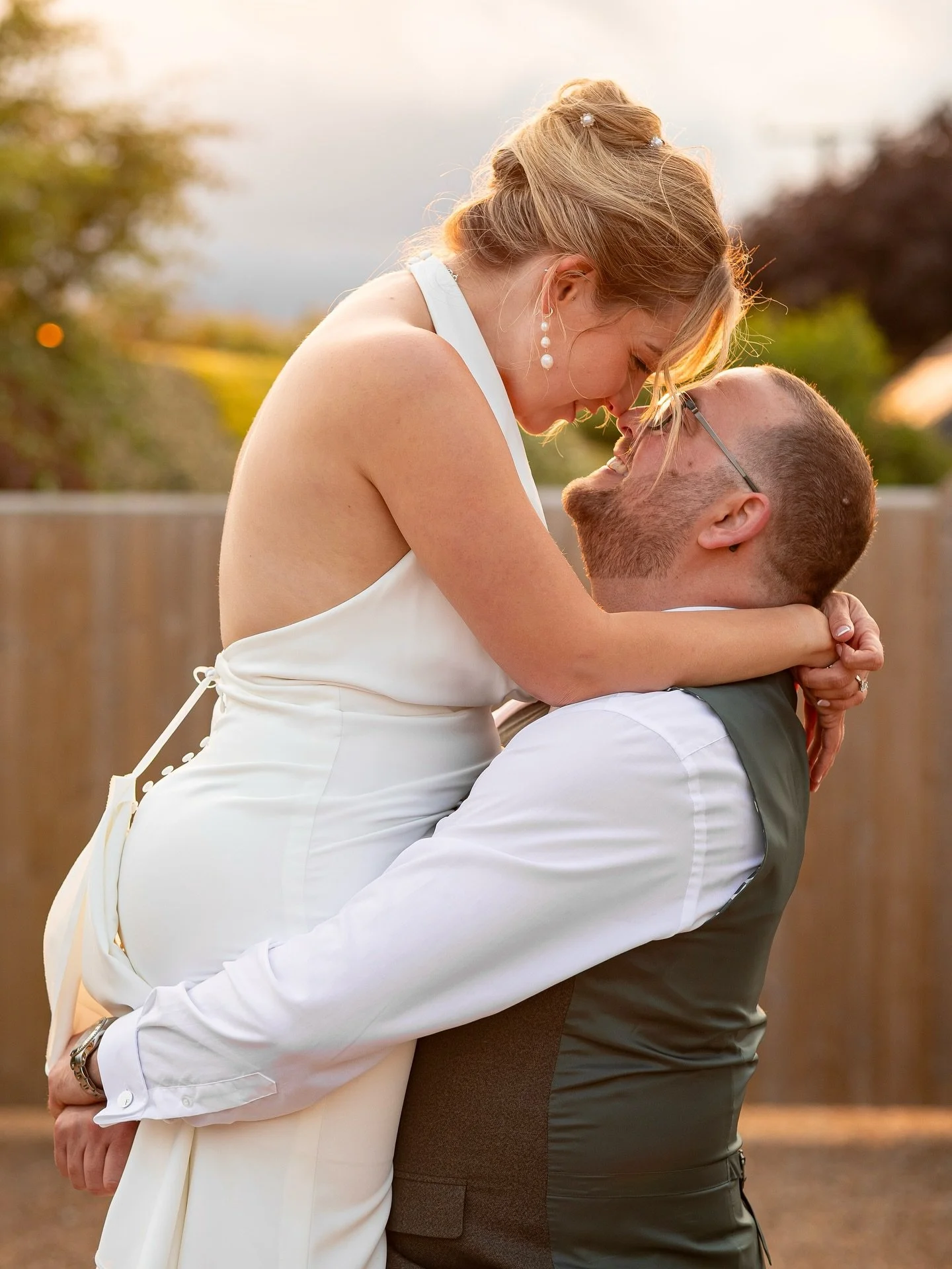 Golden hour giggles &amp; newlywed joy🧡
You can feel the love in every frame of this one.

#goldenhourlove 
#cheshireweddingphotographer 
#ukweddingphotographer 
#weddingphotographyuk 
#romanticweddingphotos 
#naturalweddingphotography 
#justmarried