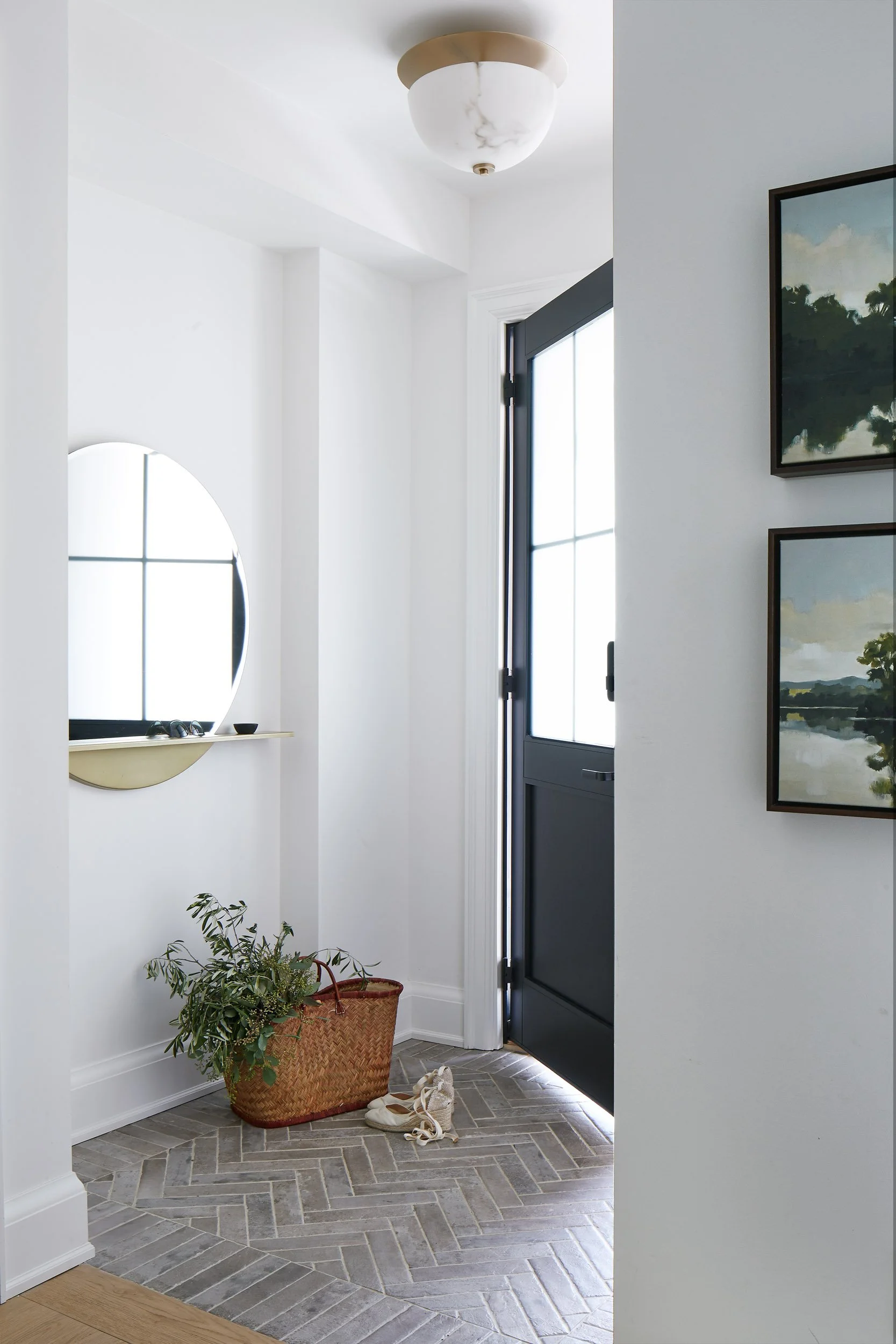 Copy of EntryWay-01-Opendoor.jpg