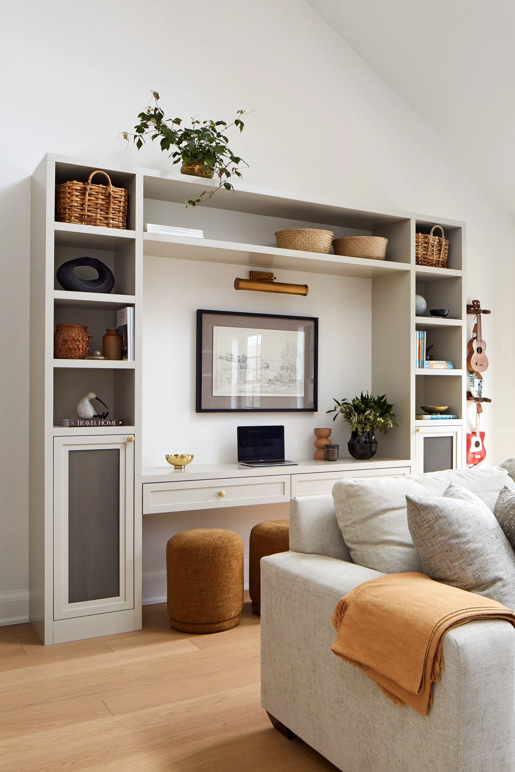 Copy of UpperLivingRoom-03.jpg