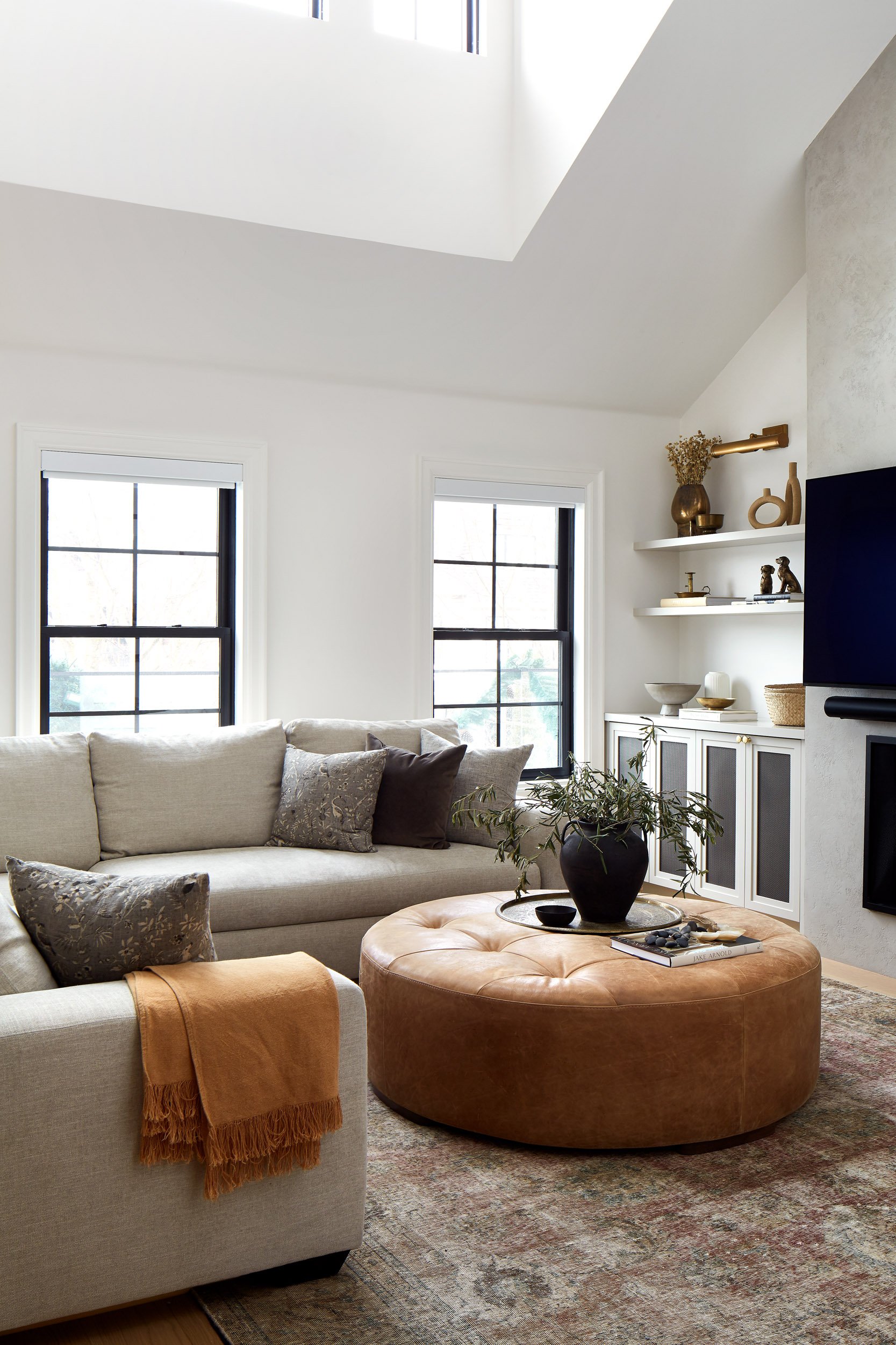 Copy of UpperLivingRoom-01.jpg