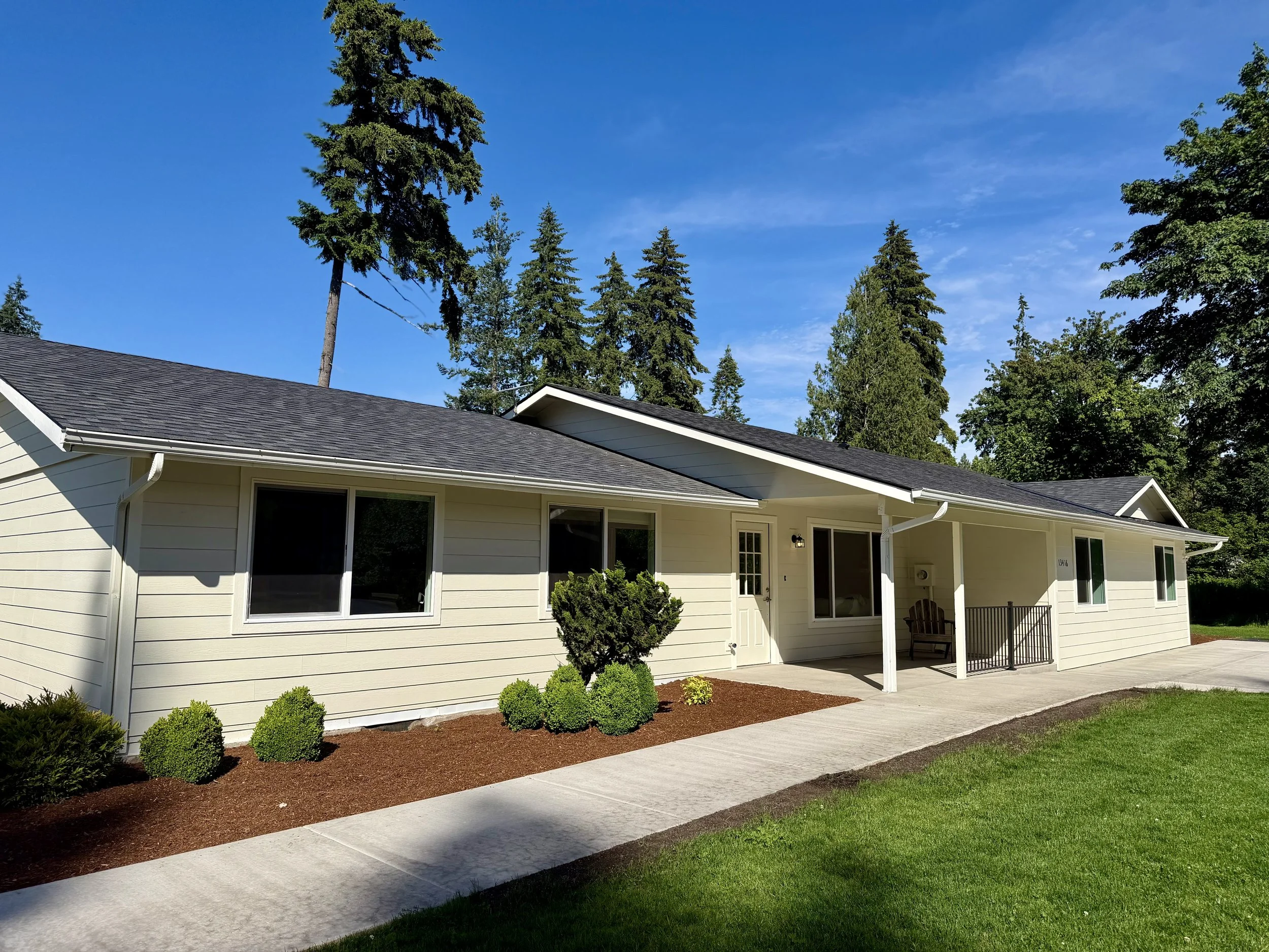 Exterior of Premier Senior Care by Belamour Care in Vancouver Washington