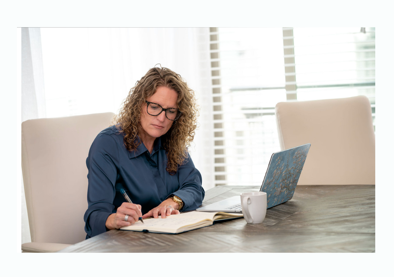 From Chaos to Clarity: Mastering the Complex Landscape of Strategy &amp; Management