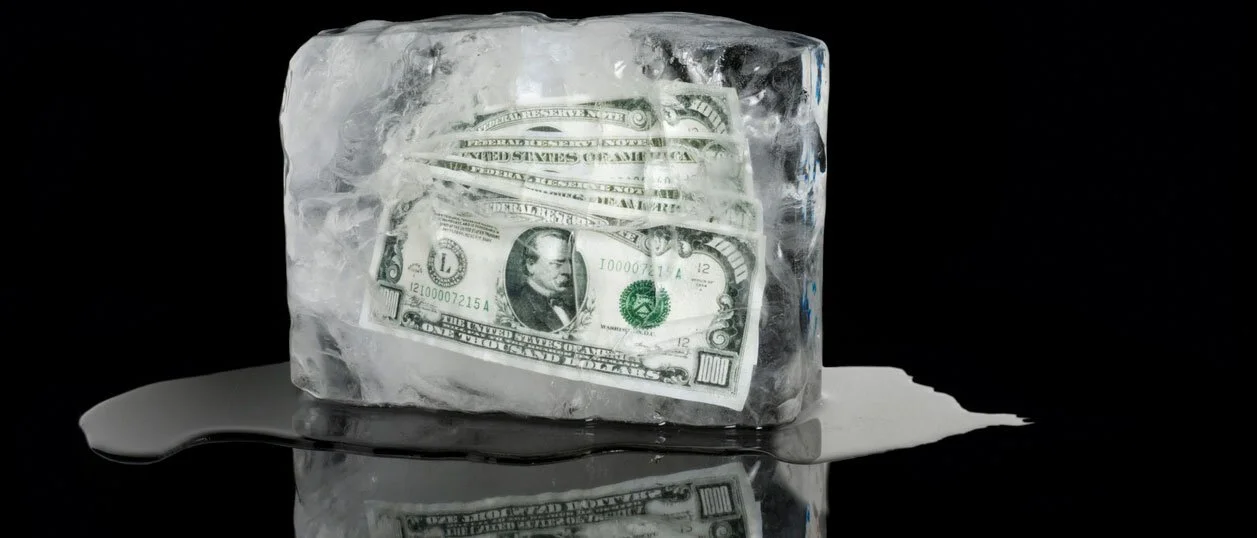 President Signs Executive Order on Federal Pay Raise