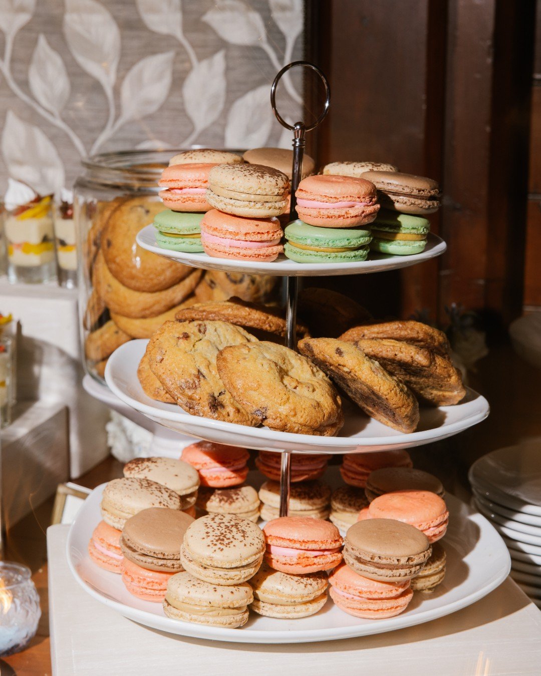 A memorable first bite&mdash;and then a second, third, and fourth. Congratulations to David &amp; Kathleen on a wedding full of love (and layers). ✨ 

📸: @movemountainsco 

#woodenpinbakingco #patisserie #weddingcake