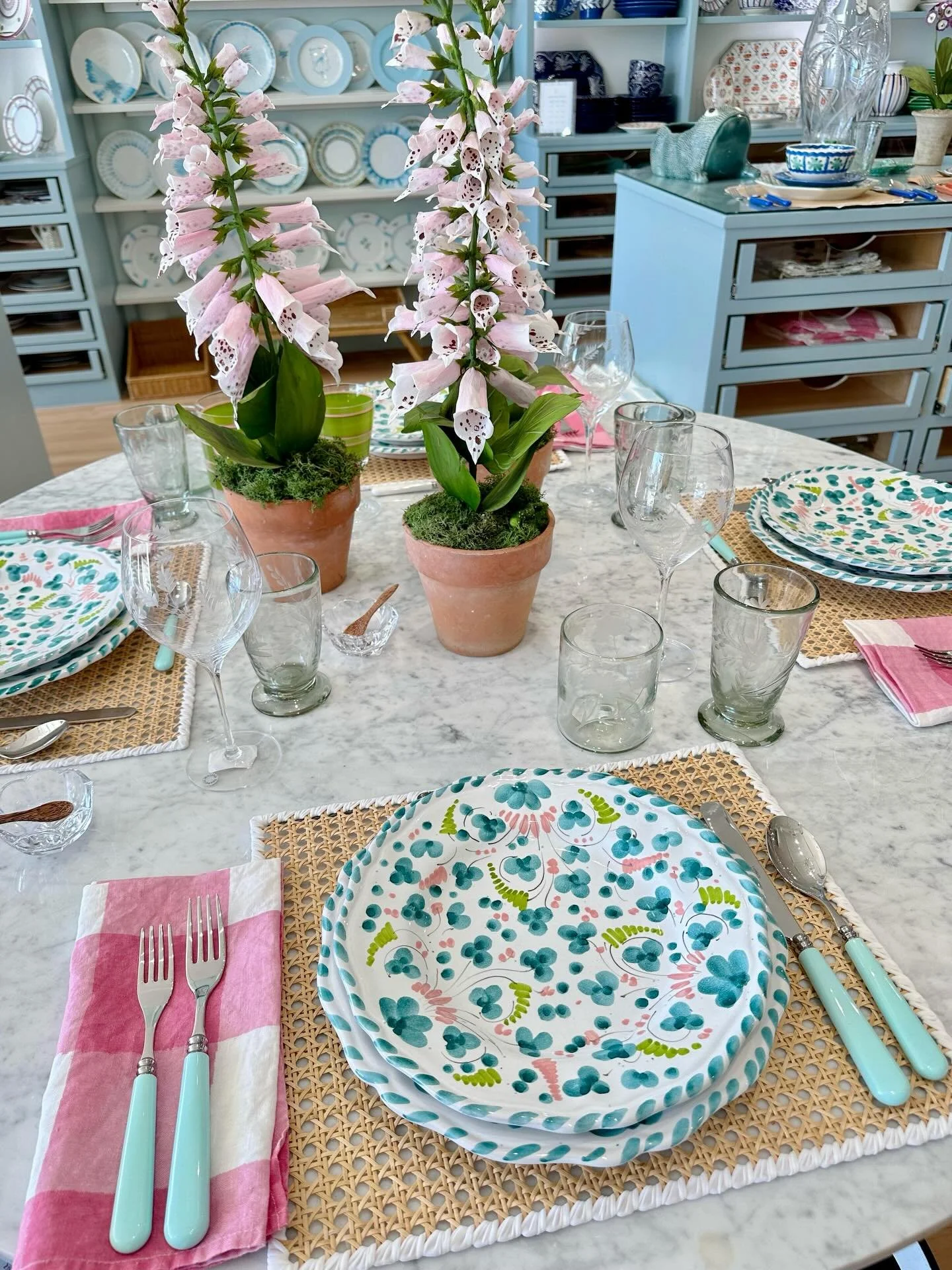 Dallas friends ✨ Thrilled to share that our wares have landed at @ellishill.⁠
⁠
A selection of our favorite etched hurricanes and glassware is now available to shop in store. Let us know if you stop by.⁠
⁠
#eands #dallas #ellishill