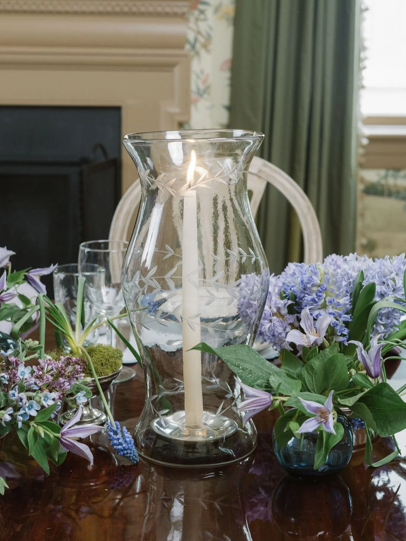 Mother&rsquo;s Day is less than a month away. If you haven&rsquo;t started thinking about gifting, we&rsquo;re here to help. ⁠
⁠
Our Mother&rsquo;s Day edit is now available in stories 🤍🪻

#eands #mothersday #gifting #otm