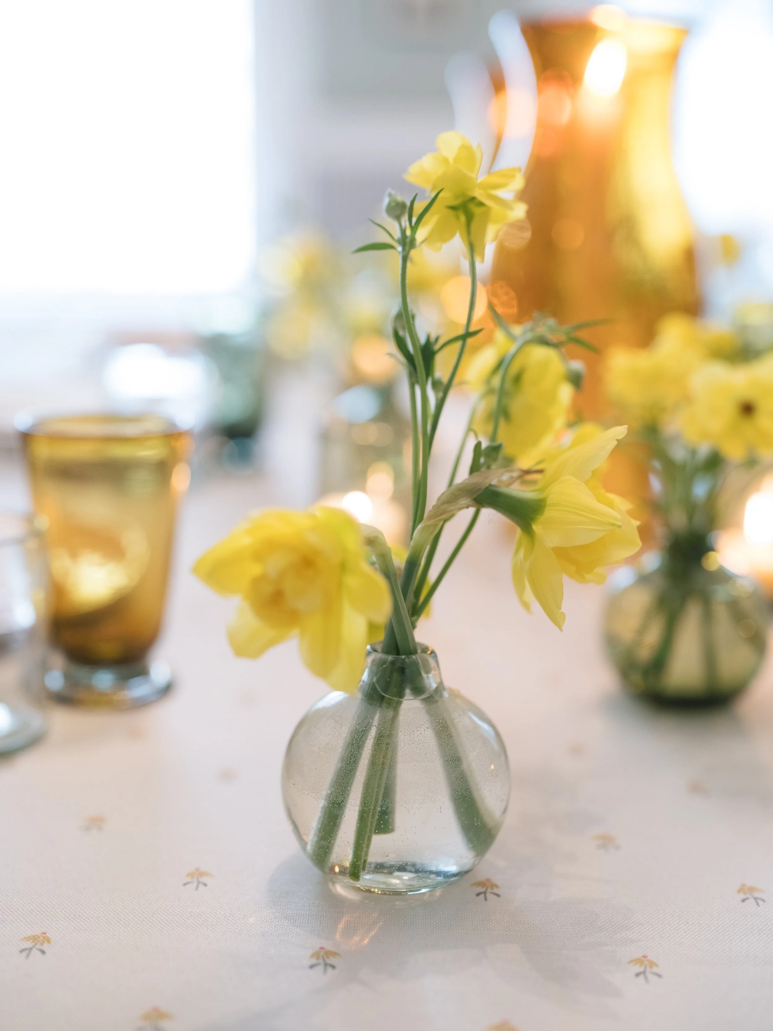 CLEAR BUD VASE 2.jpg