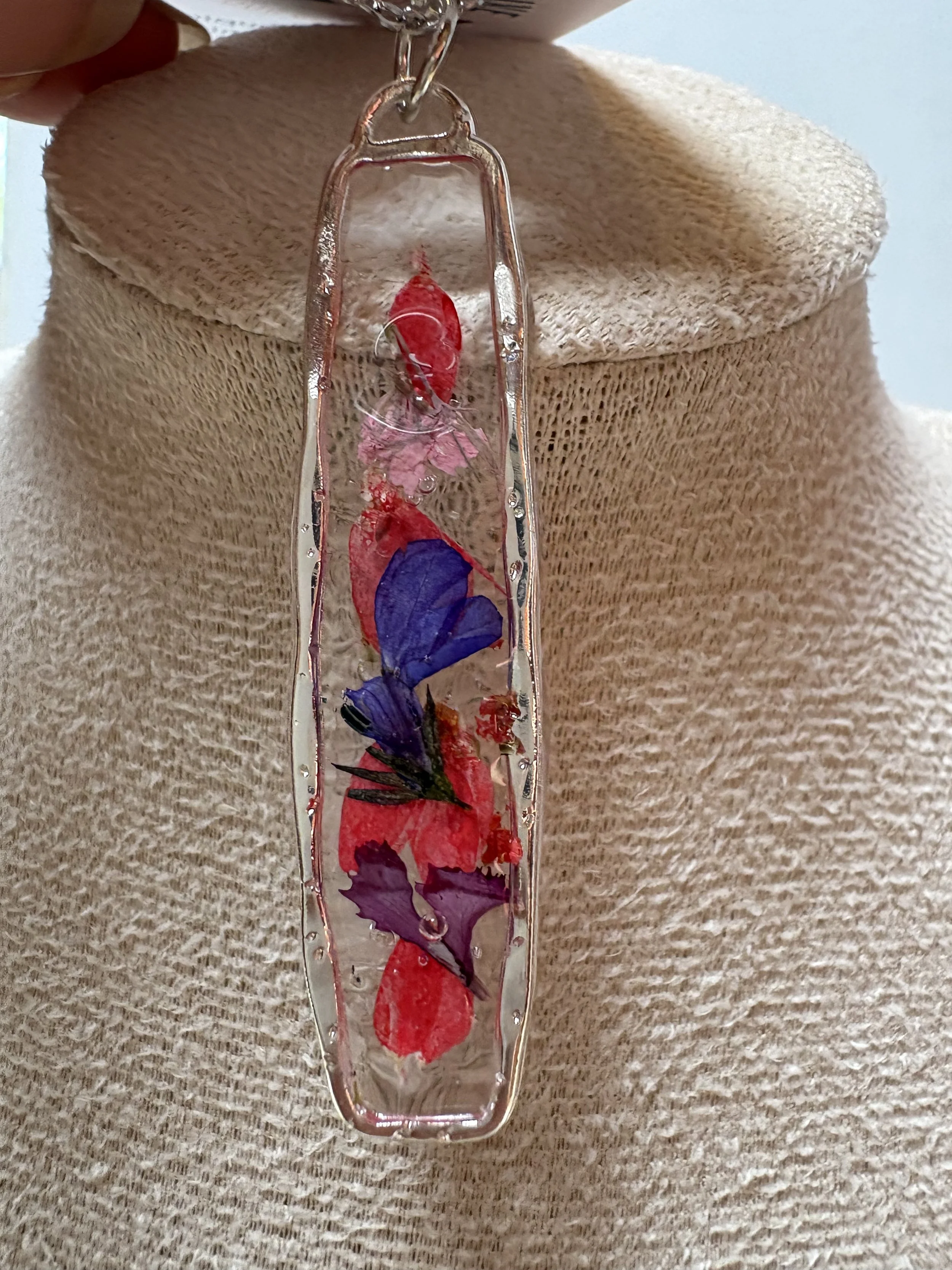 Nature's Symphony Floral Pendant Necklace