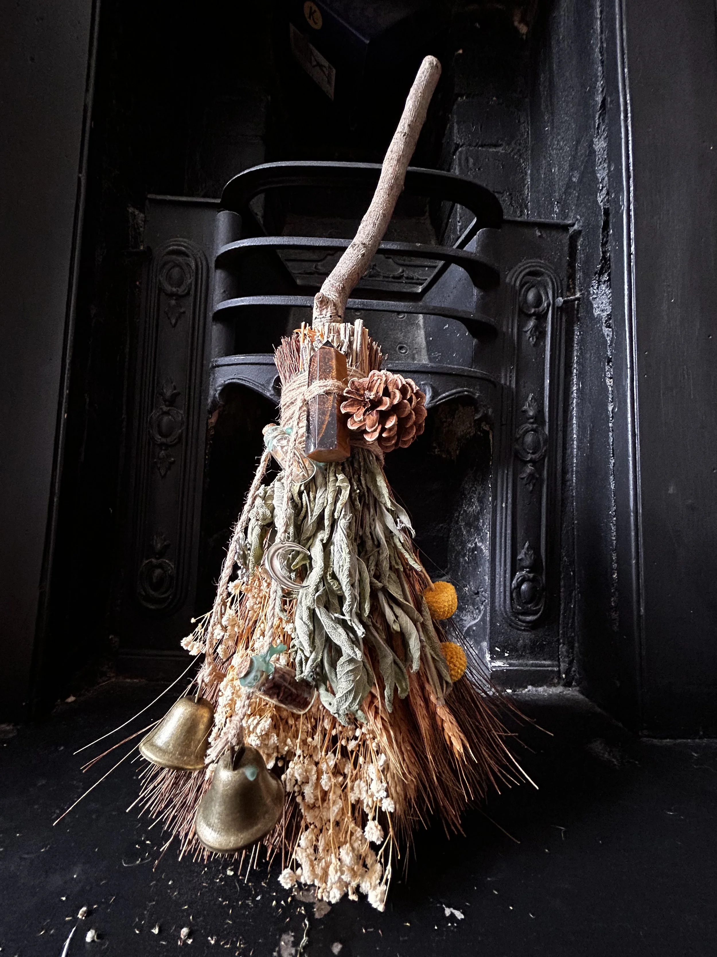 Mabon broom